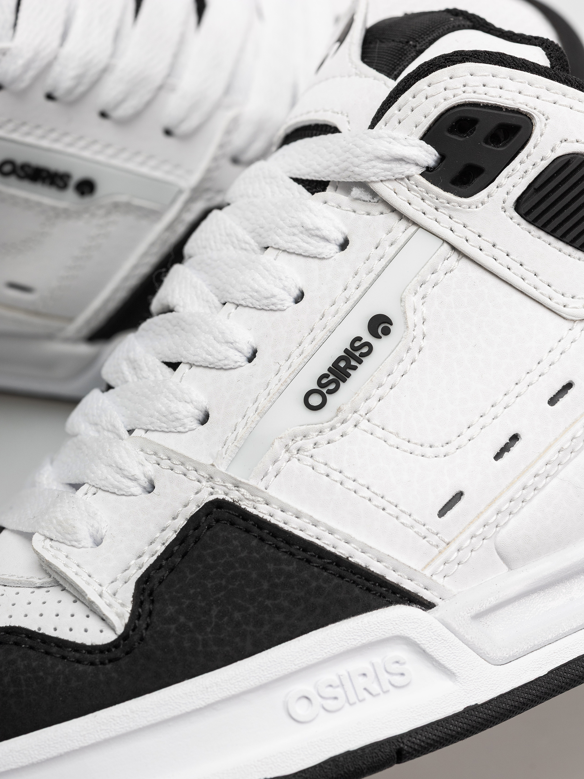 Buty Osiris Peril (white/black/grey)