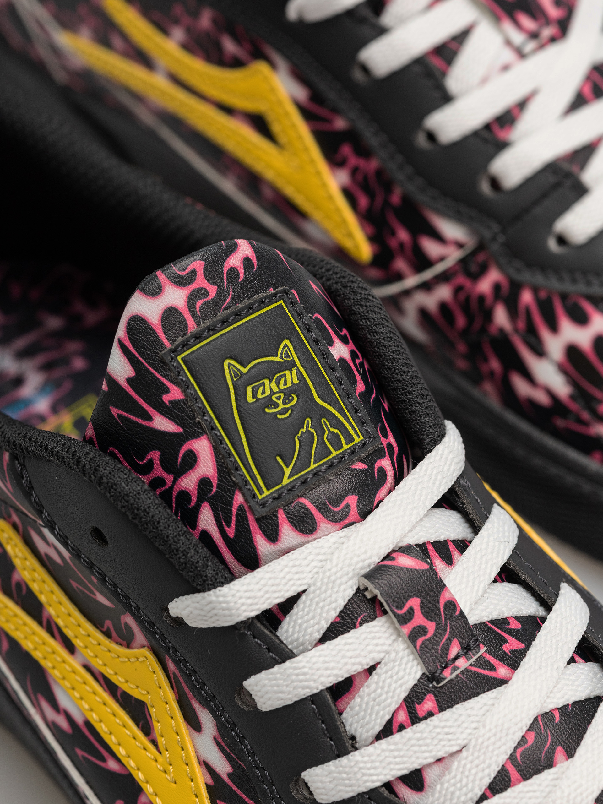 Buty Lakai Cambridge Lakai X Rip'N'Dip (pink flame)