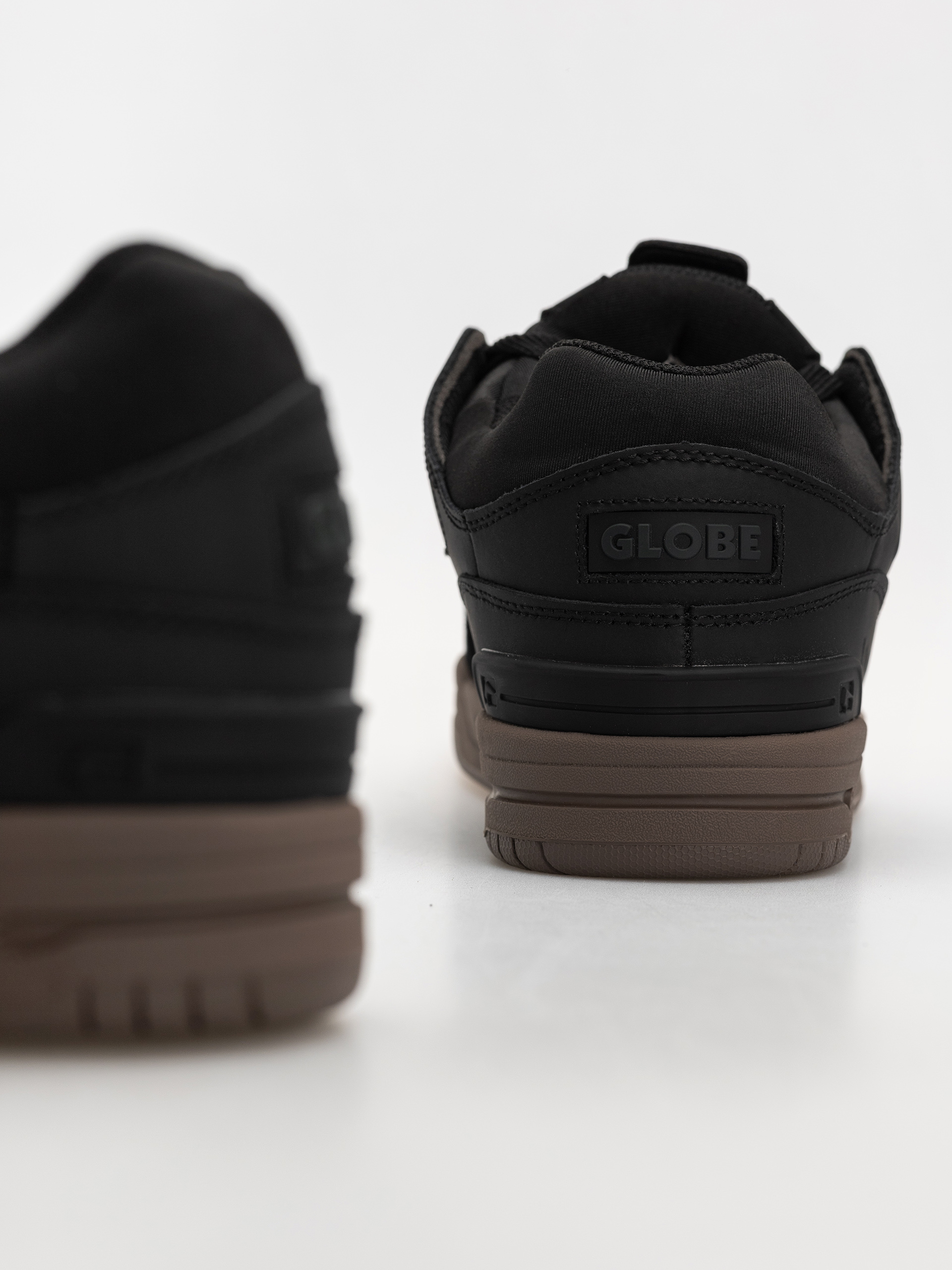 Buty Globe Fusion (black/tobacco gum)