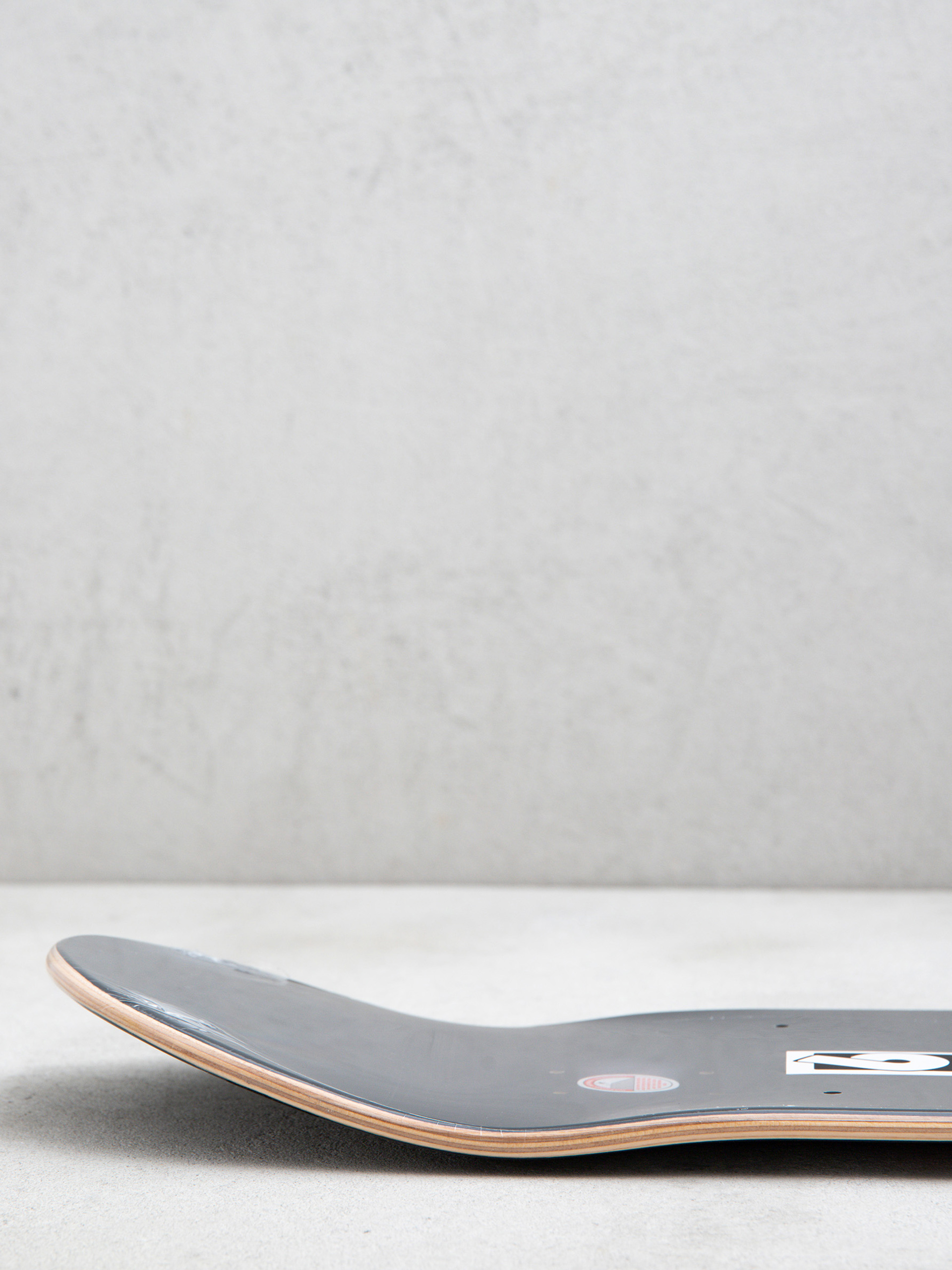 Deck Birdhouse B Logo (black)
