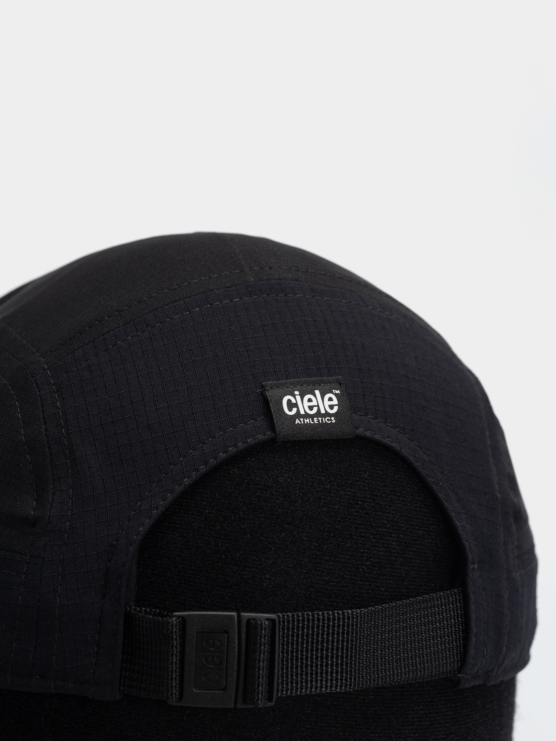 Czapka z daszkiem Ciele Athletics GOCap Field MontW (whitaker)