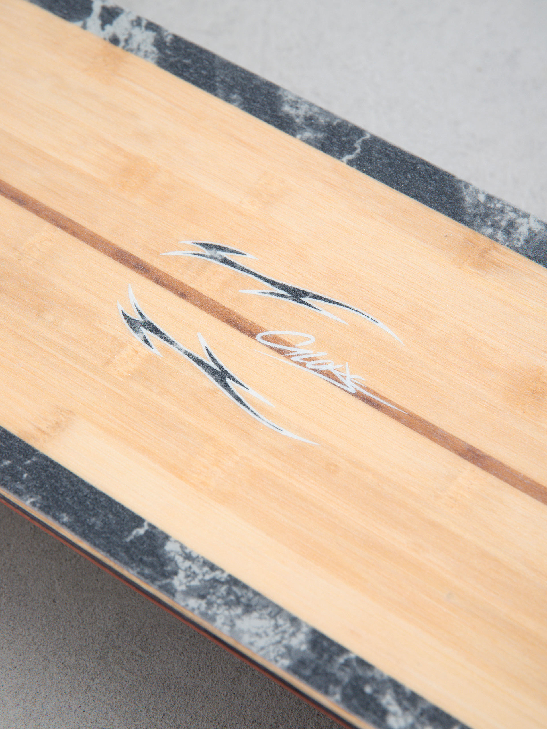 Deskorolka cruiser Globe Blazer Fuego (bamboo red)