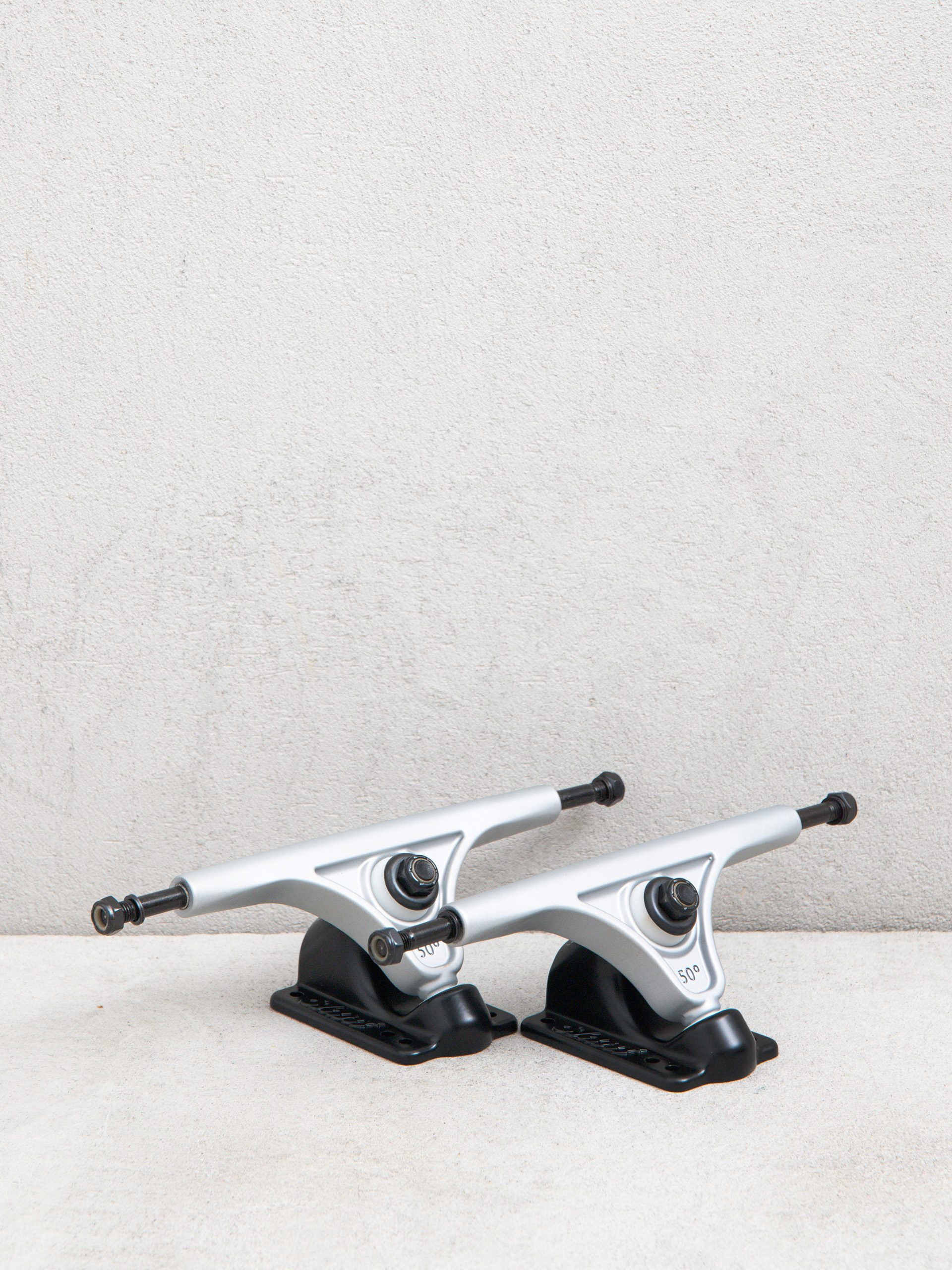 Traki Globe Slant Mag Reverse Kingpin (grey/black)