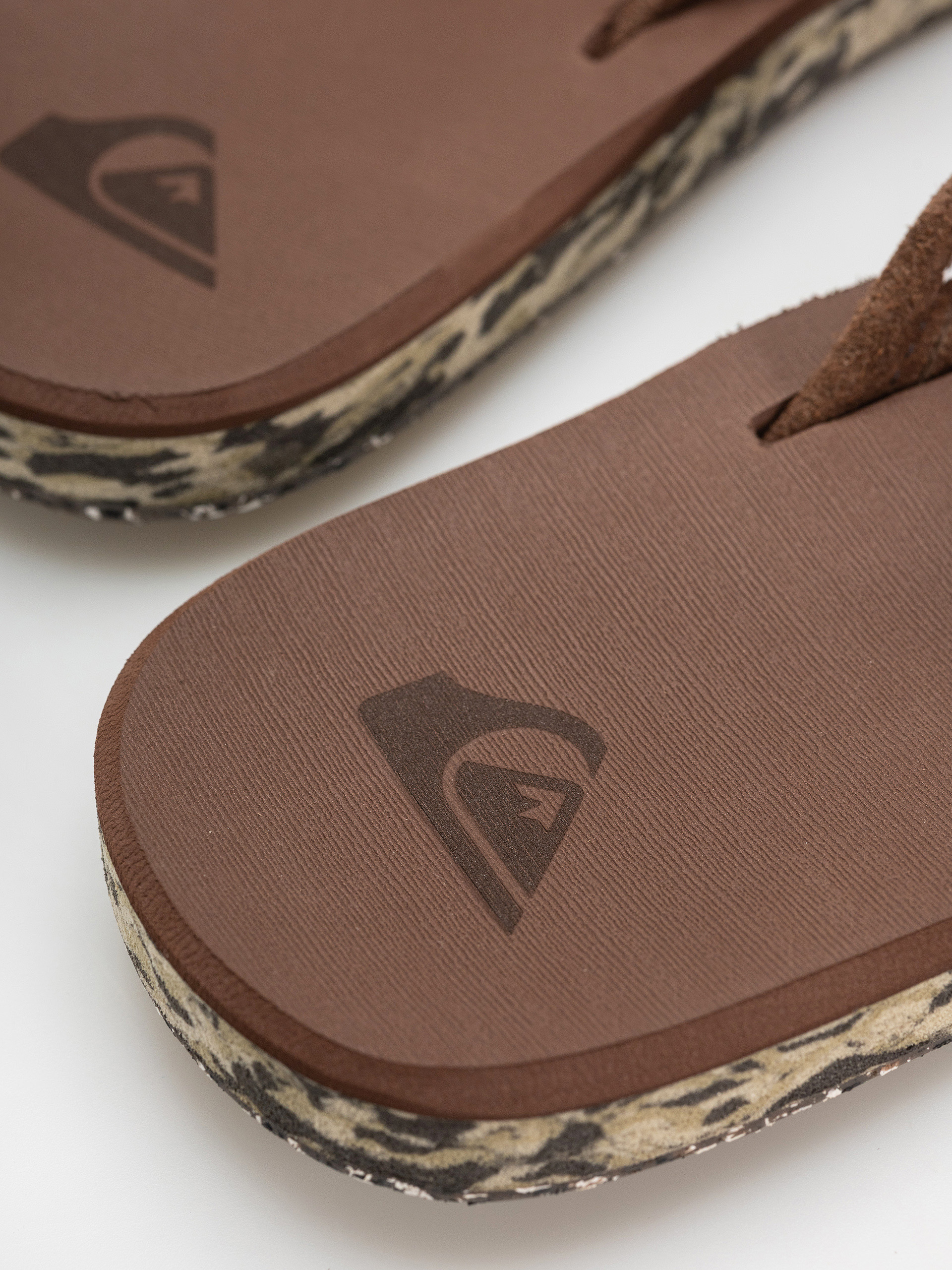 Japonki Quiksilver Carver Suede Recycled (brown)