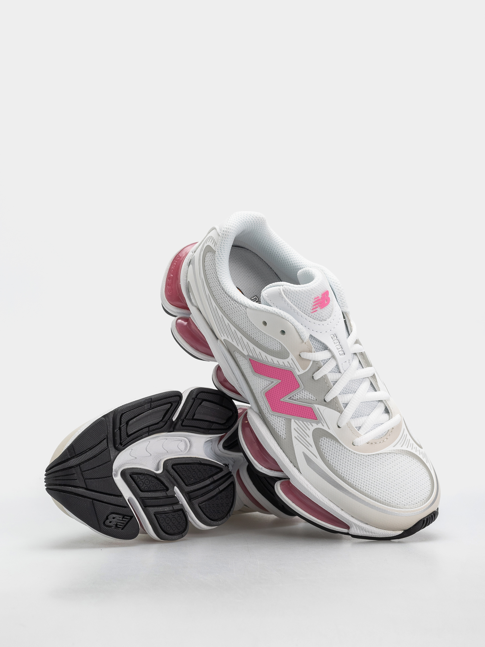 Buty New Balance 2000 (103 white/30% lighter pink heat)