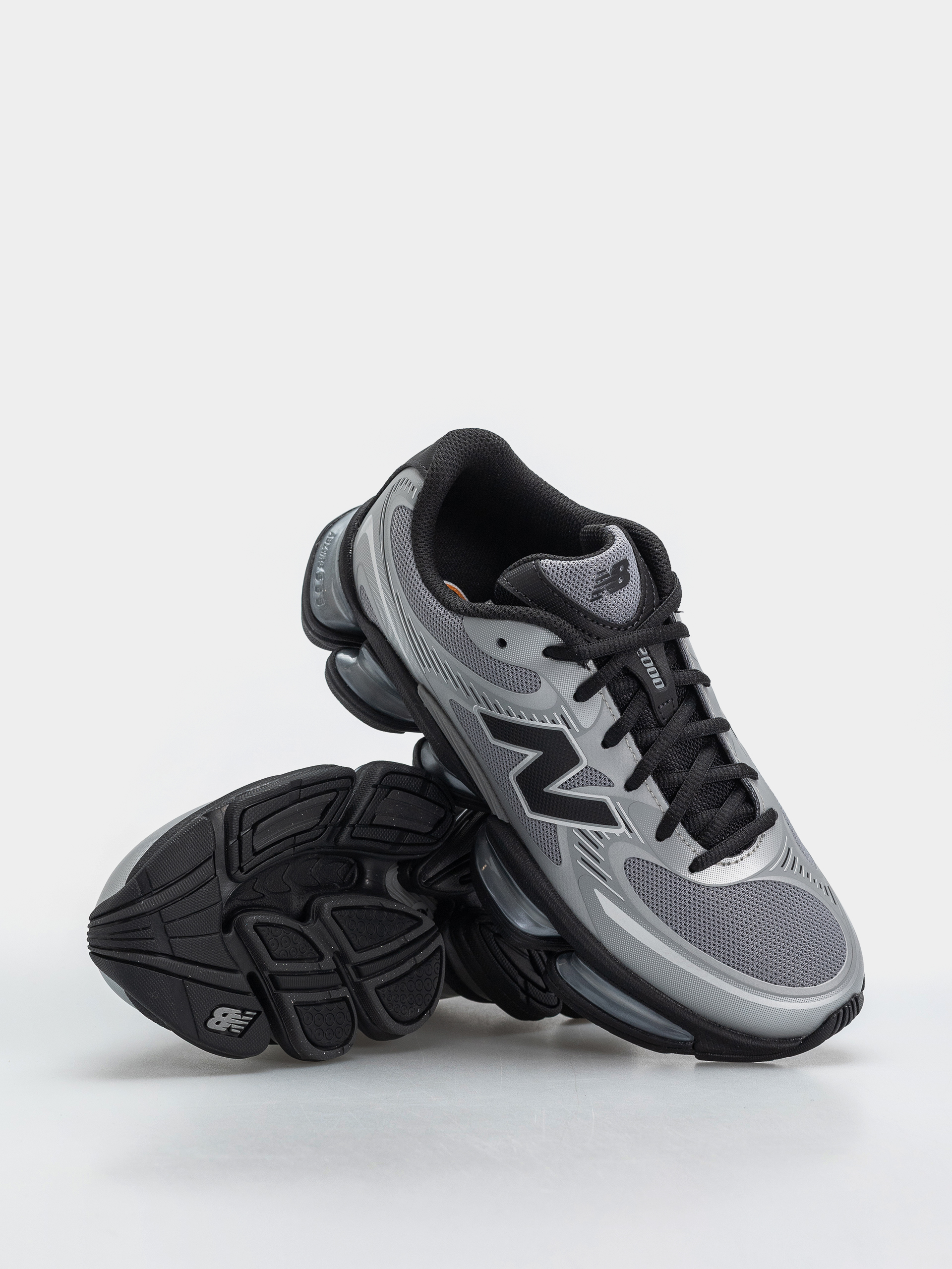 Buty New Balance 2000 (slate grey/silver metallic)