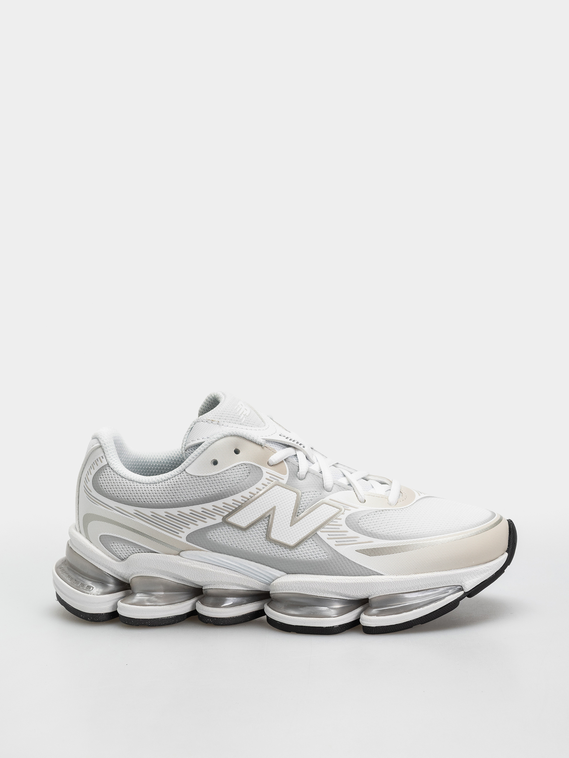 Buty New Balance 2000 (103 white/silver metallic)