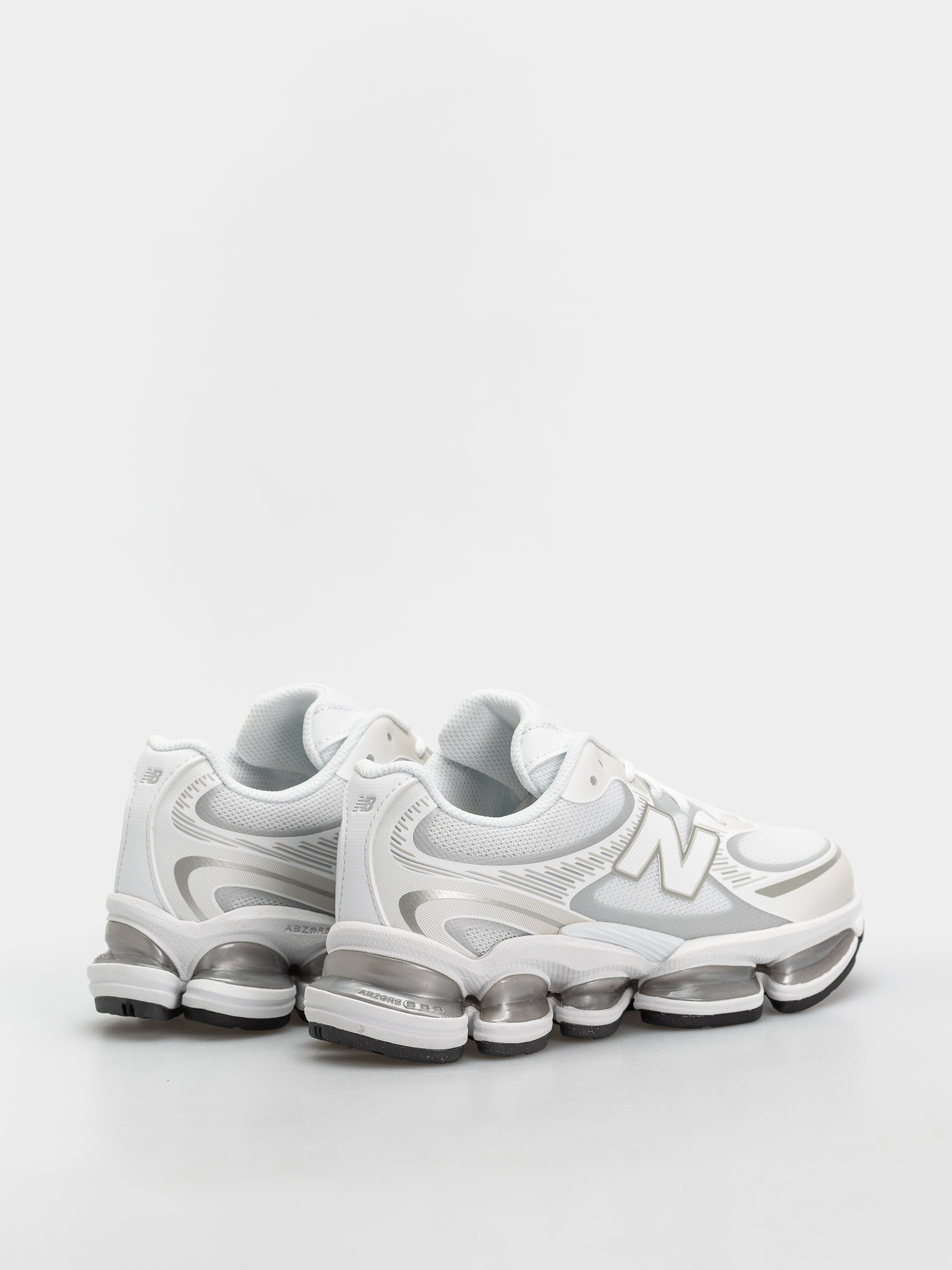 Buty New Balance 2000 (103 white/silver metallic)