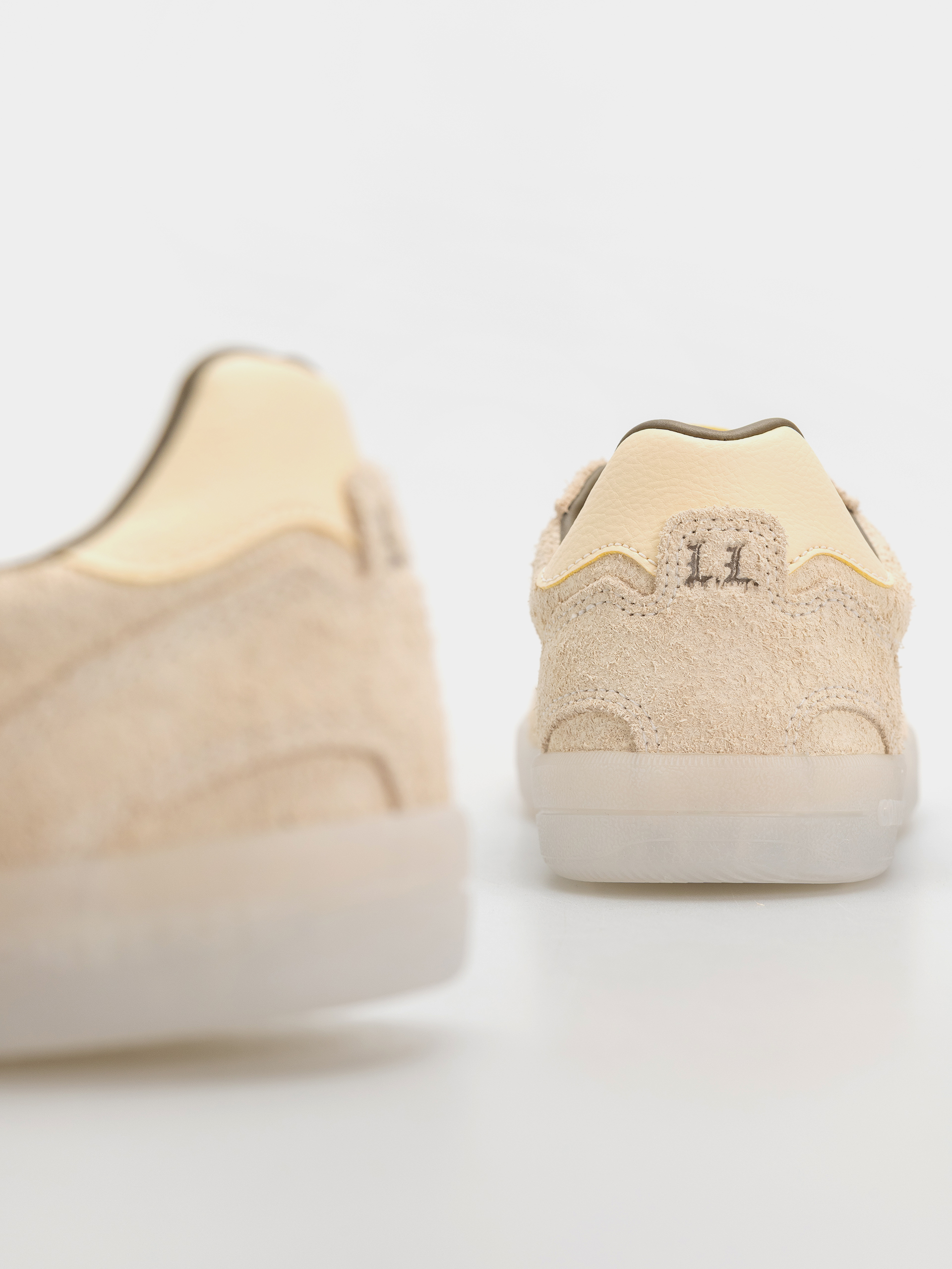 Buty Converse Louie Lopez Pro 2  Ox (golden view)