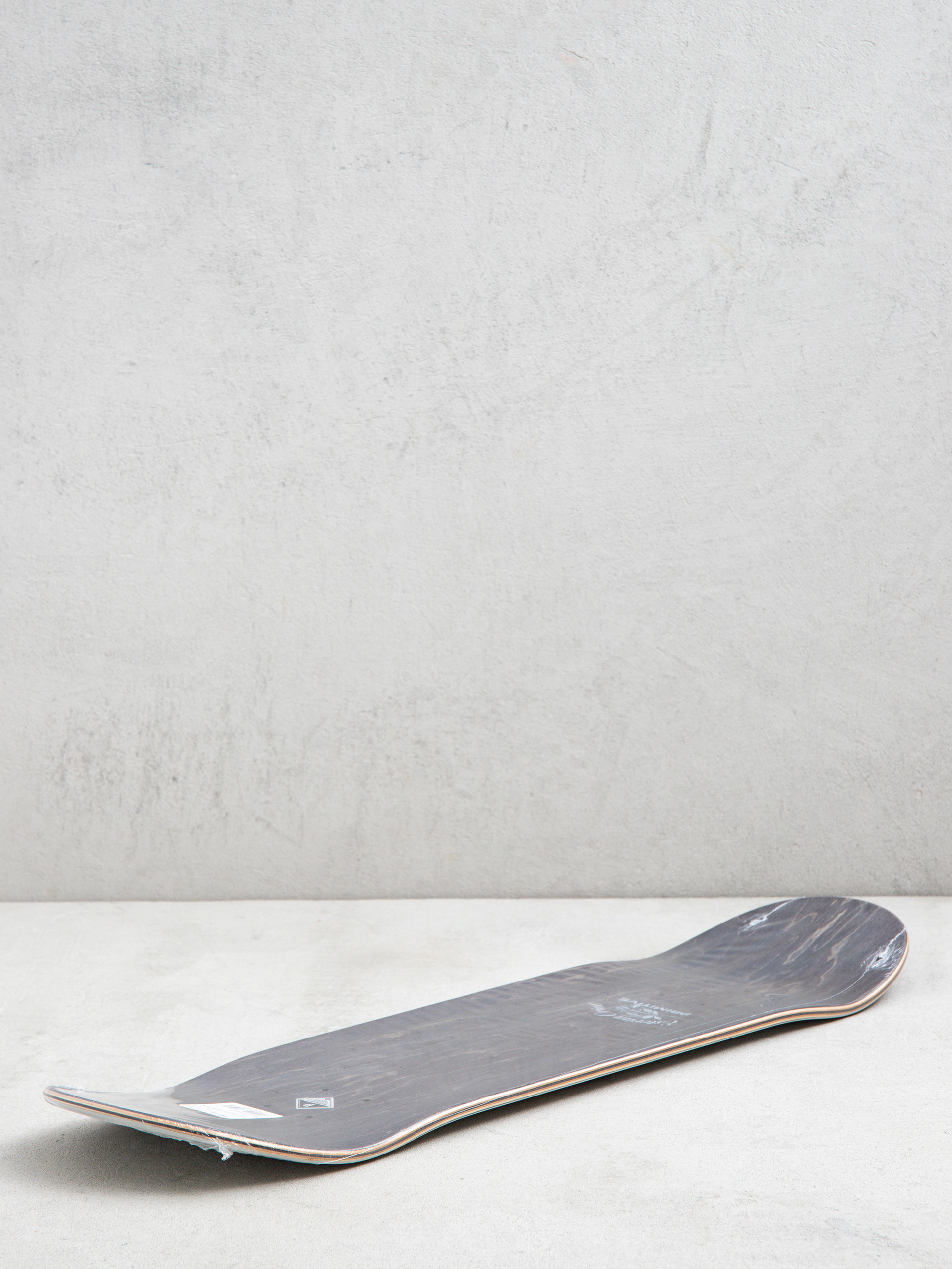 Deck Primitive Dirty P Ride (off white)