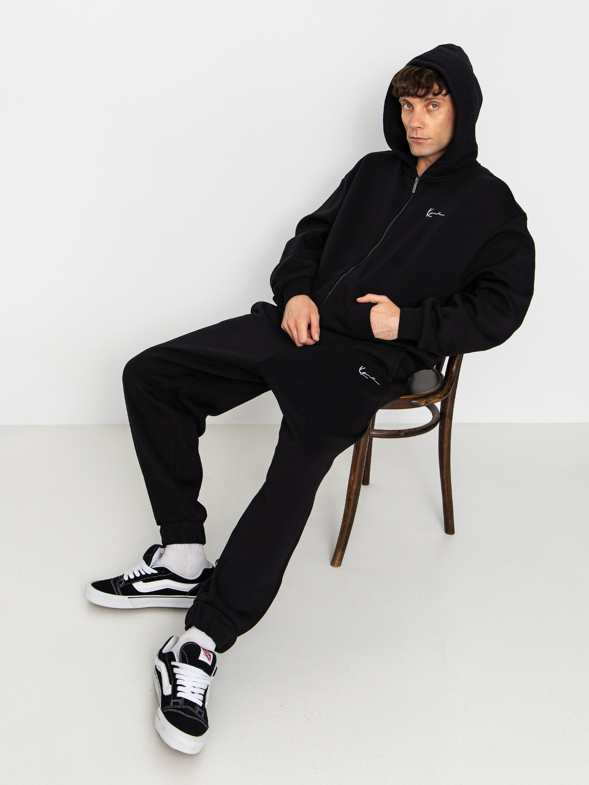 Bluza z kapturem Karl Kani Chest Signature Essential ZHD (black)