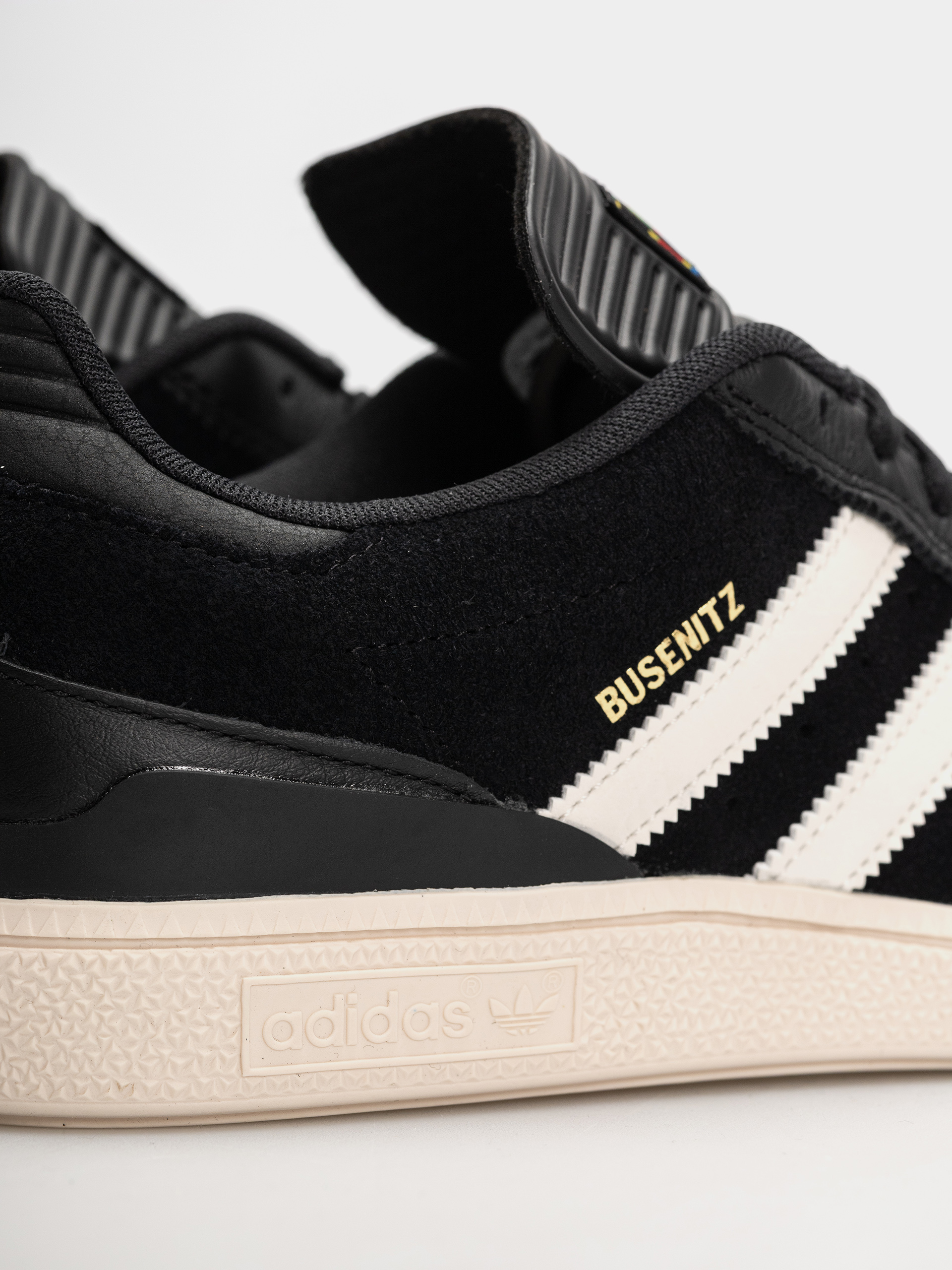 Buty adidas Busenitz (cblack/cwhite/goldmt)