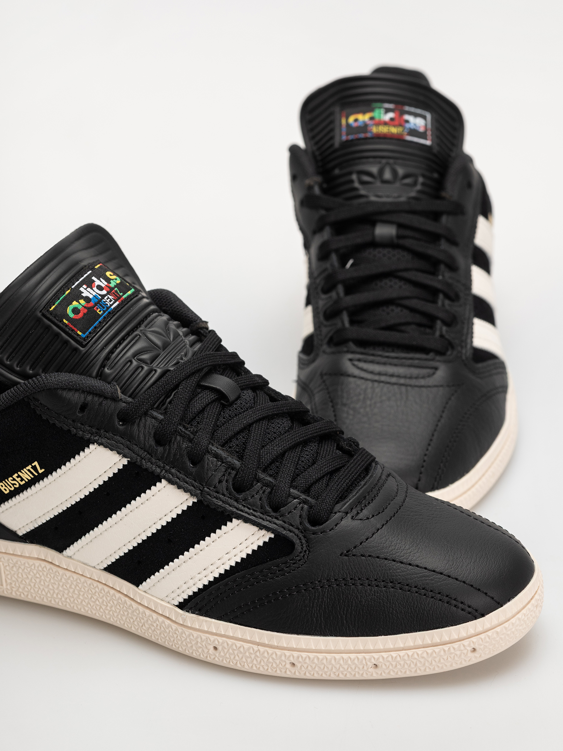Buty adidas Busenitz (cblack/cwhite/goldmt)