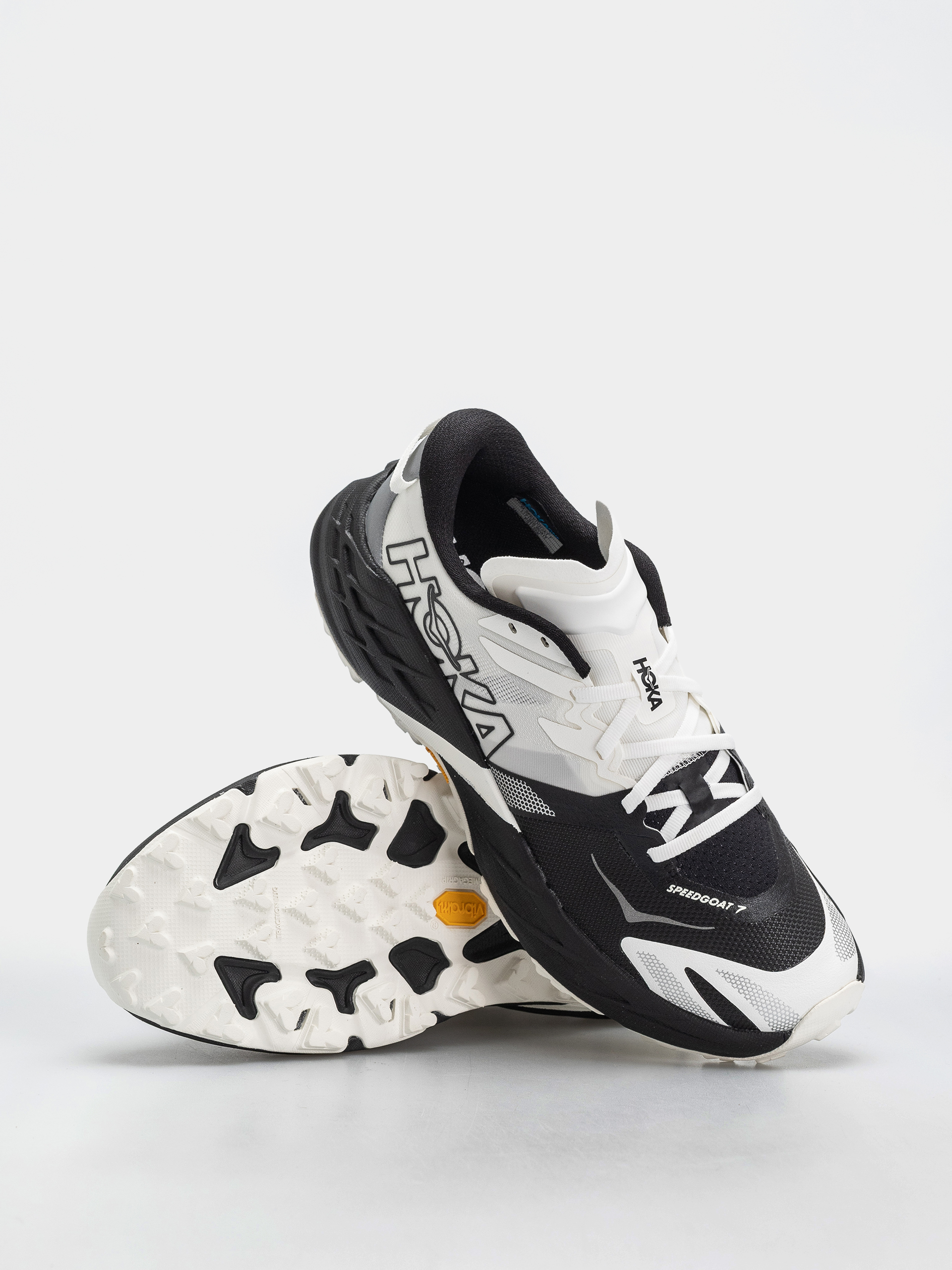 Buty Hoka Speedgoat 7 (black/white)