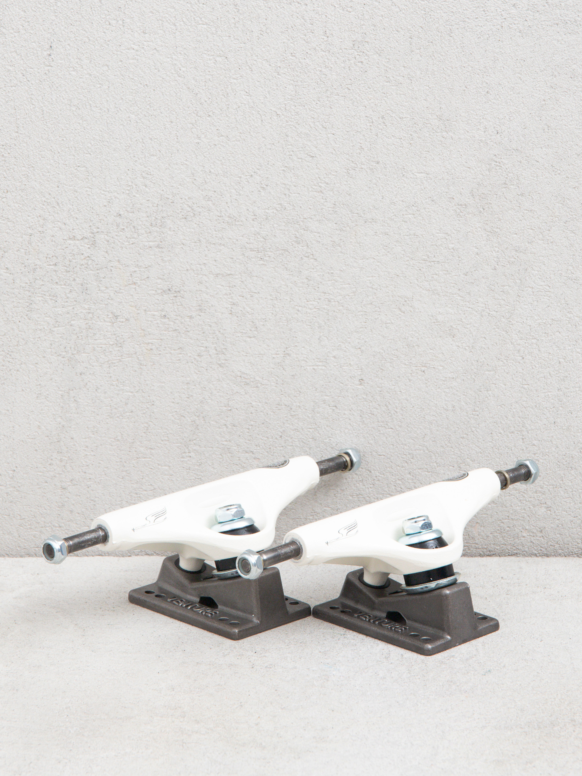 Traki Venture Worrest Bob V8 (cream/blk)