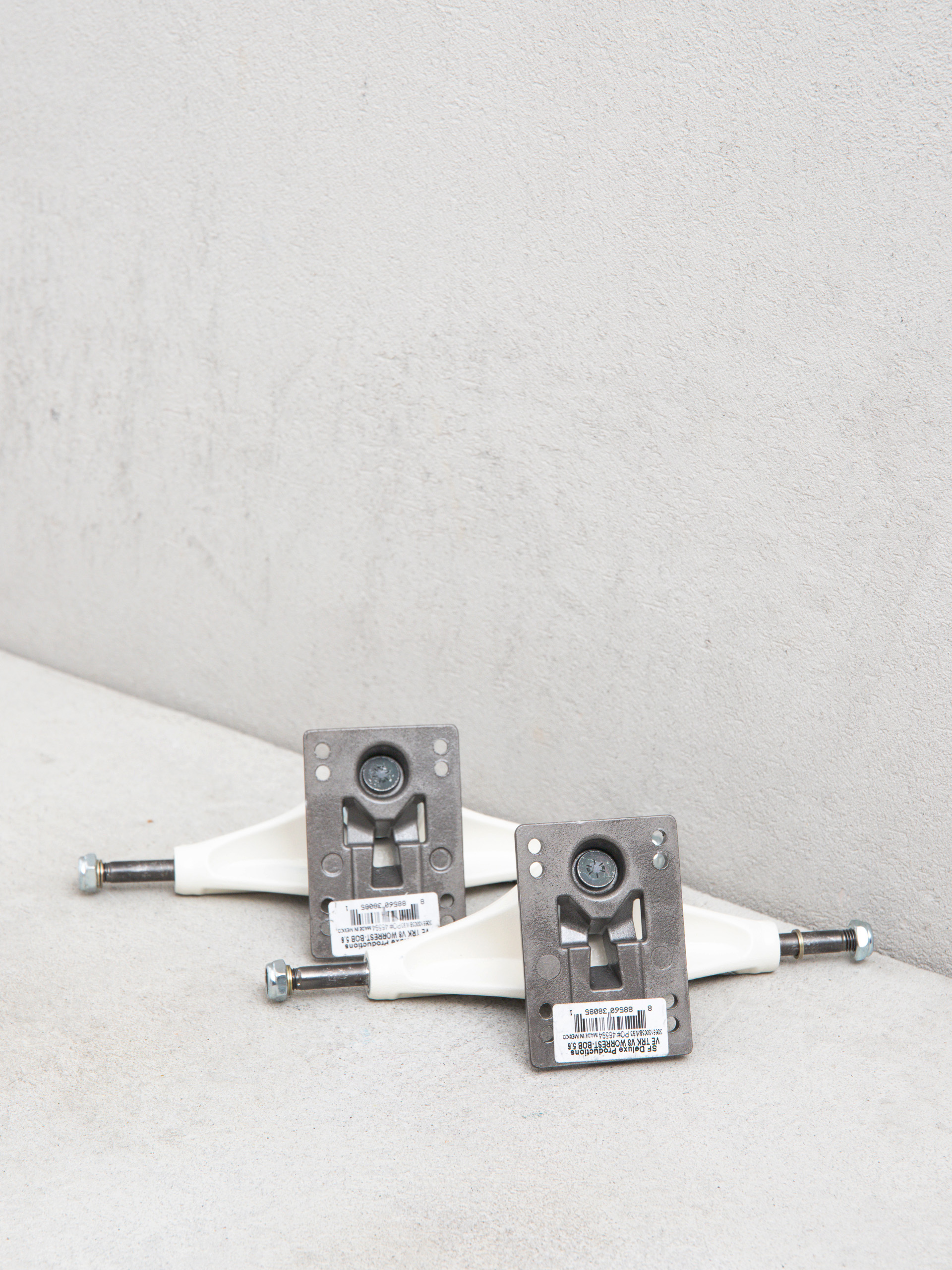 Traki Venture Worrest Bob V8 (cream/blk)