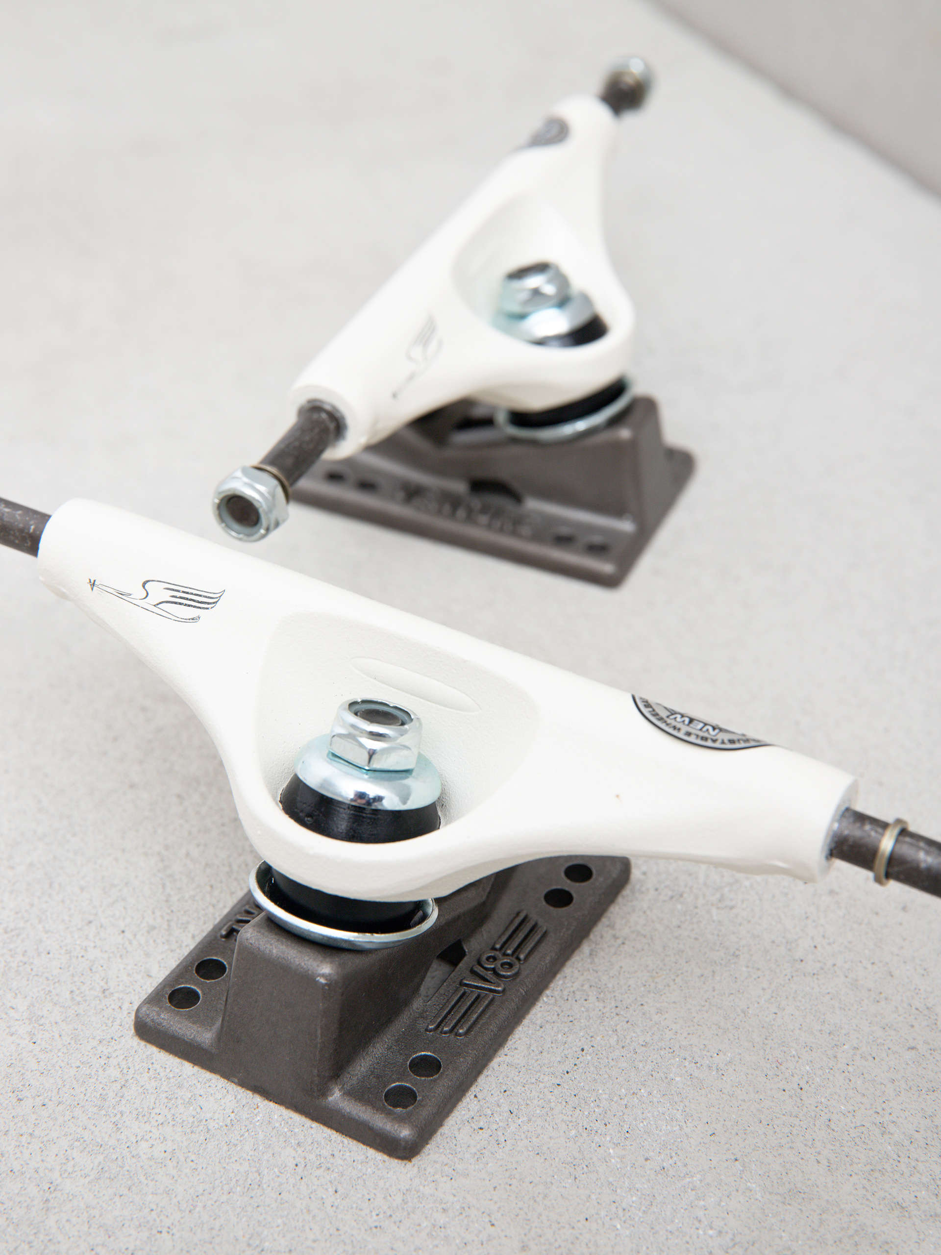 Traki Venture Worrest Bob V8 (cream/blk)