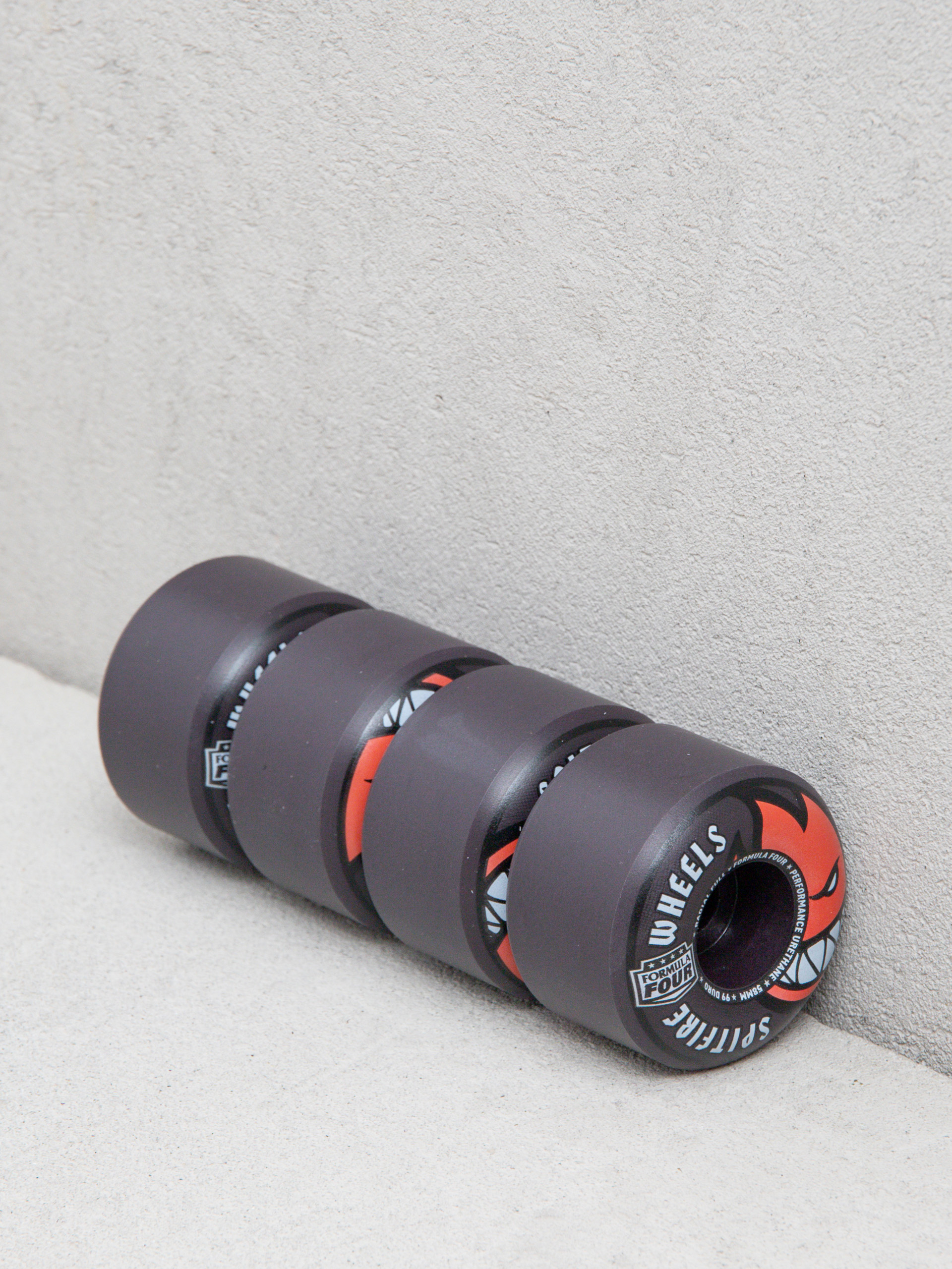 Kółka Spitfire F4 99D Team Colors Radial Full (black)