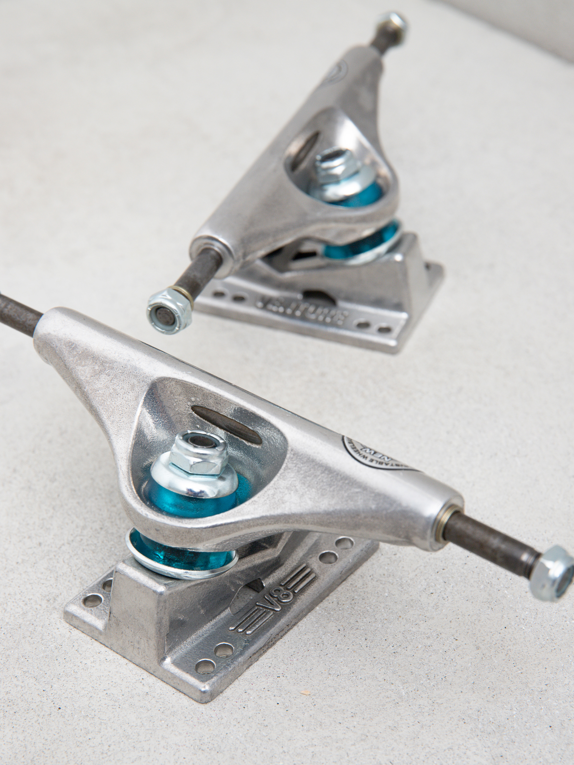 Traki Venture Team V8 Polished (silver)