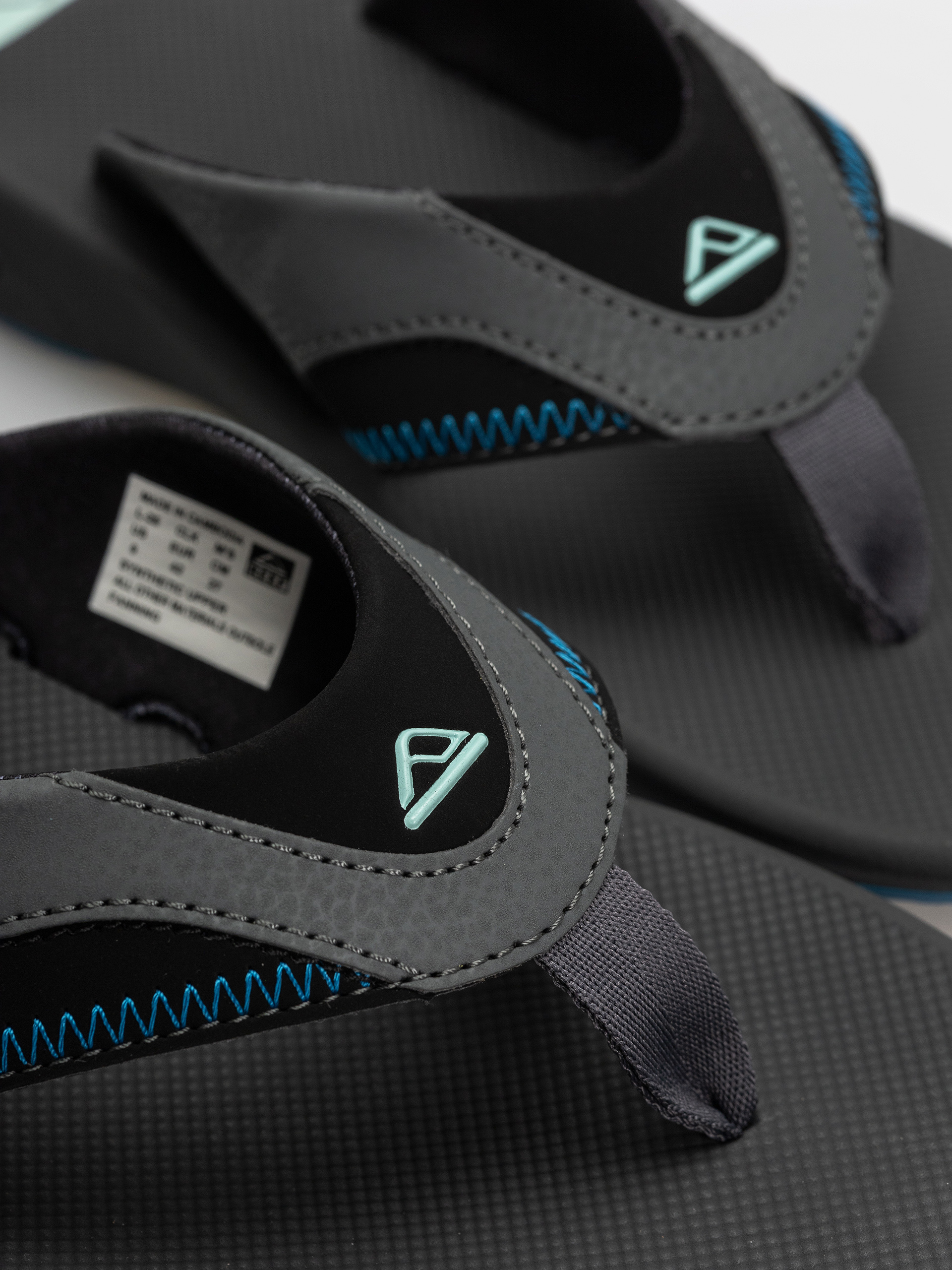 Japonki Reef Fanning (gunmetal/ocean)