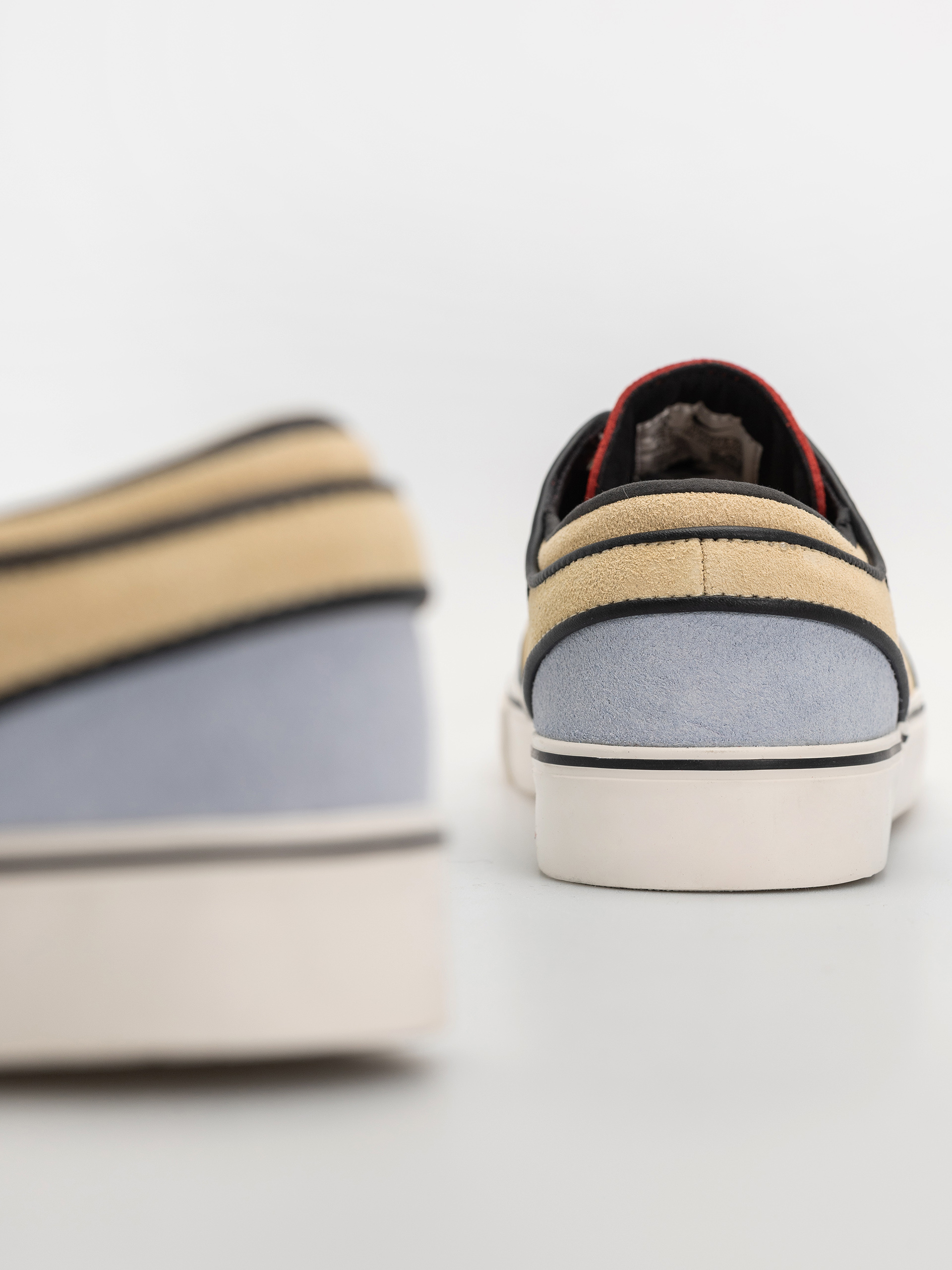 Buty Nike SB Zoom Janoski OG+ (alabaster/alabaster chile red)