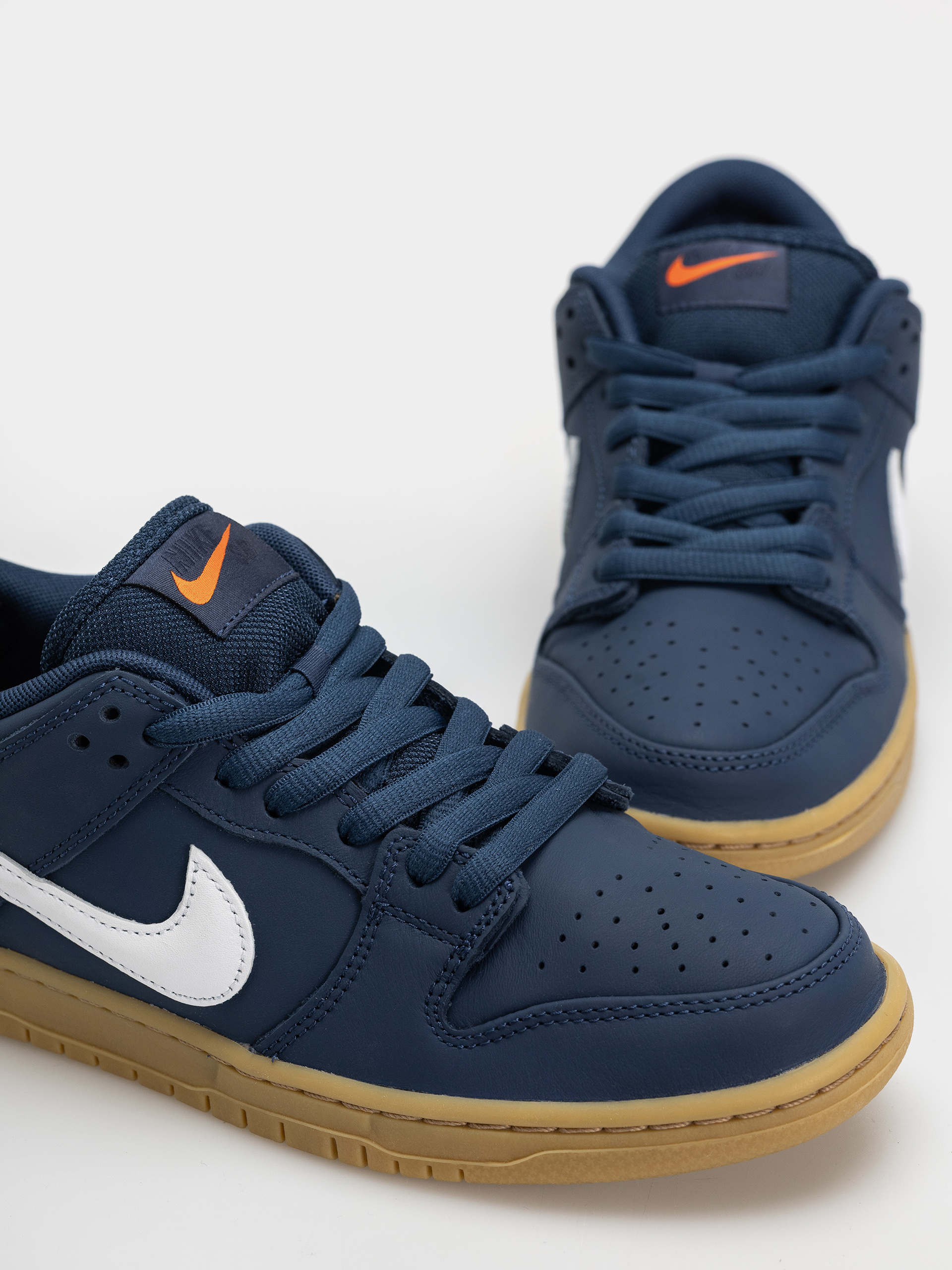 Buty Nike SB Dunk Low Pro (navy/white navy gum light brown)