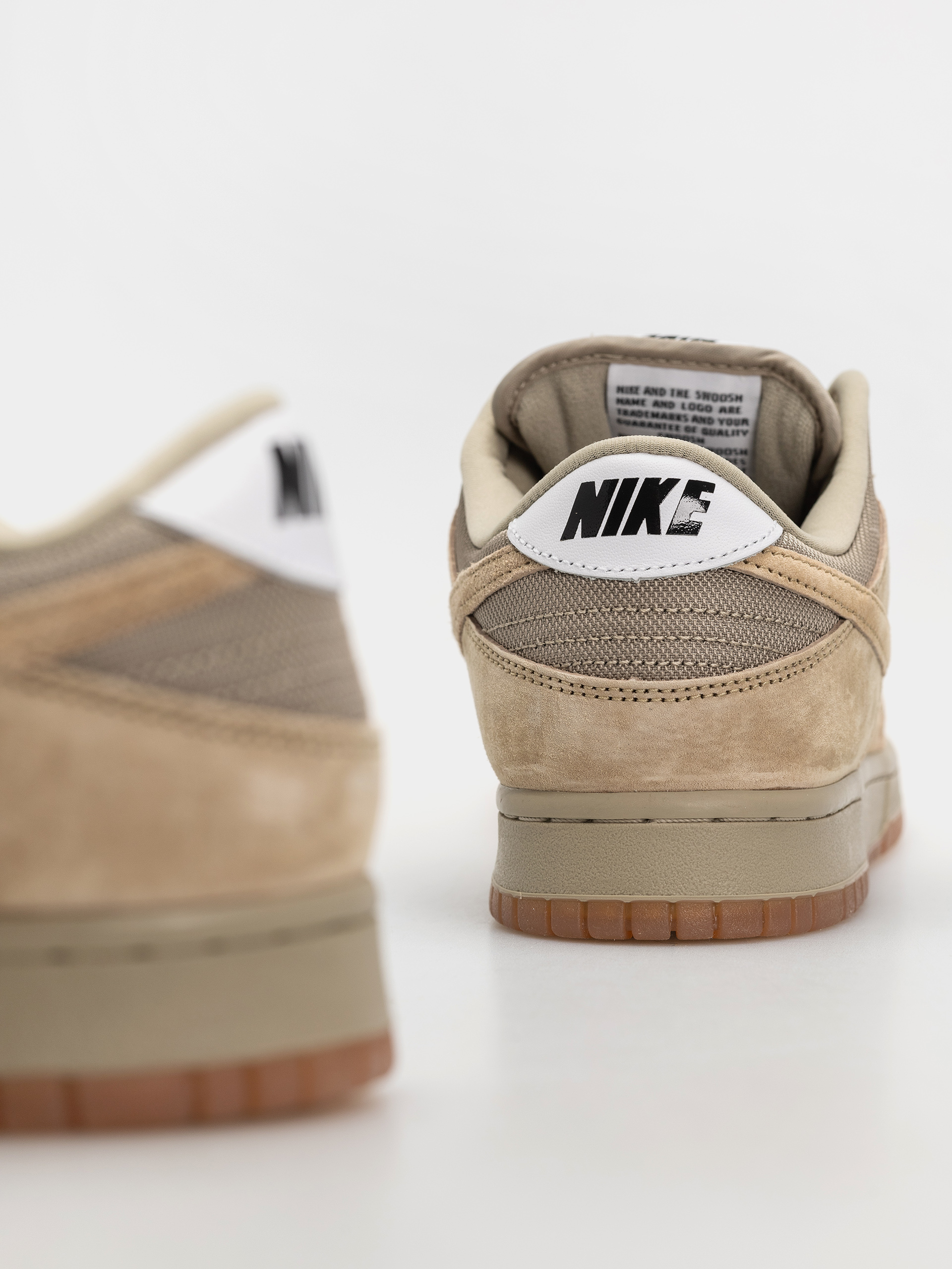 Buty Nike SB Dunk Low Pro B (parachute beige/parachute beige)