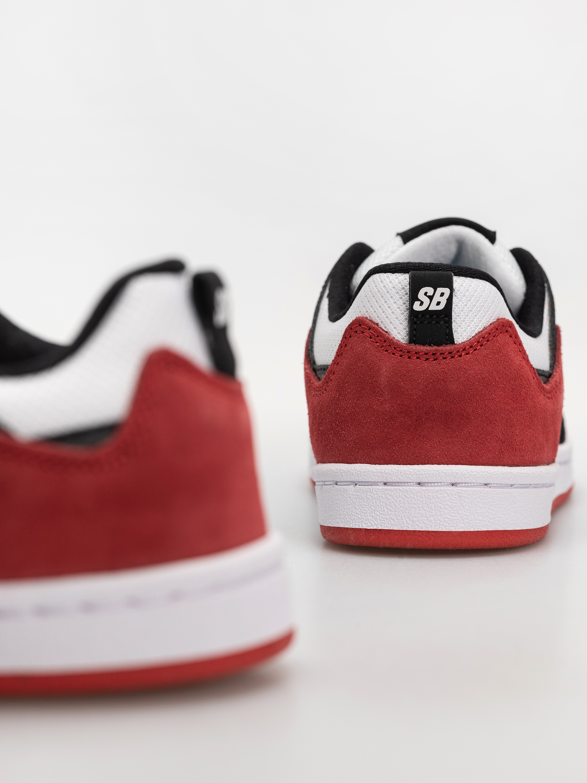 Buty Nike SB Alleyoop JR (white/black university red white)