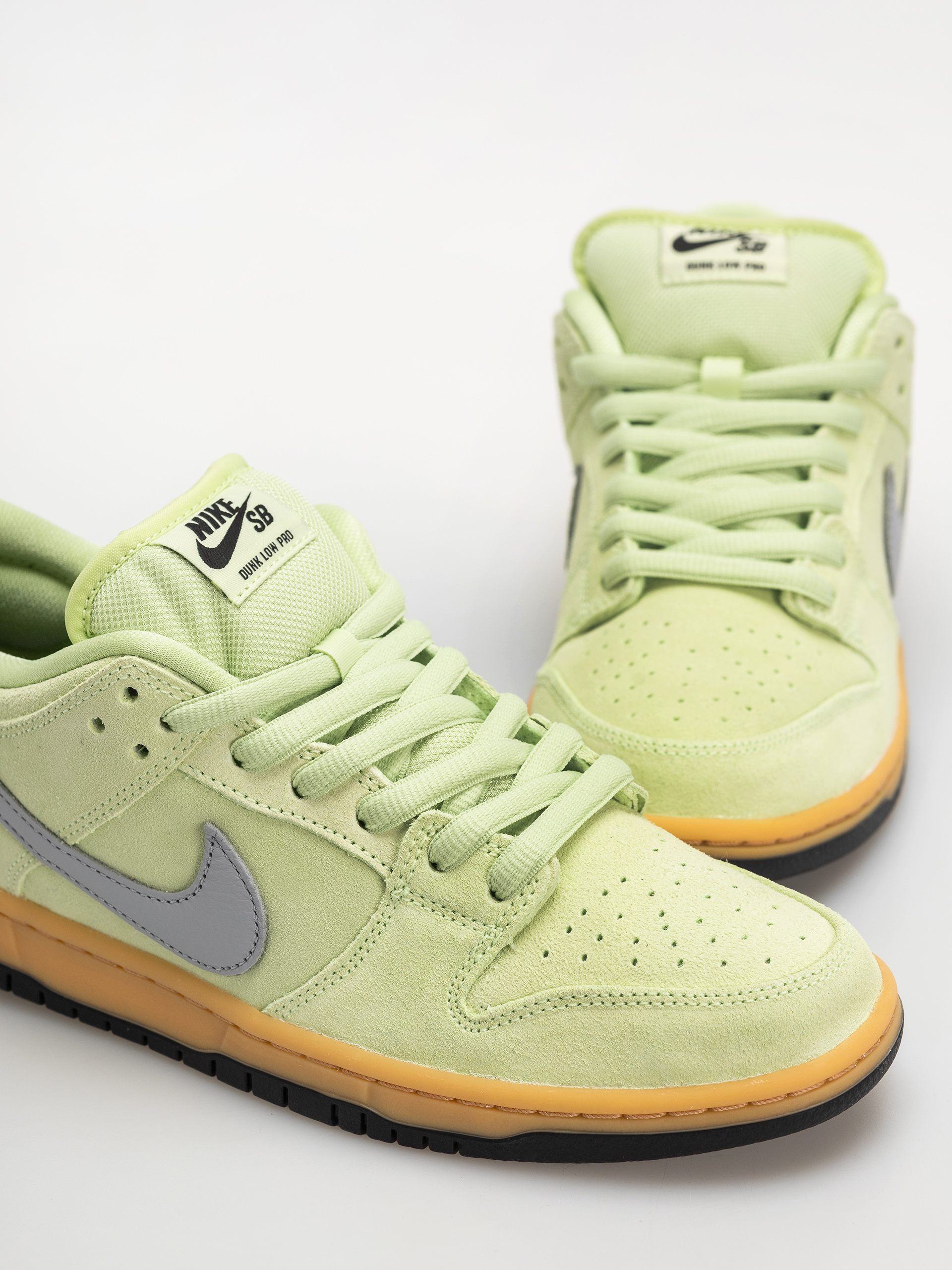 Buty Nike SB Dunk Low Pro Prm (lt liquid lime/wolf grey black)