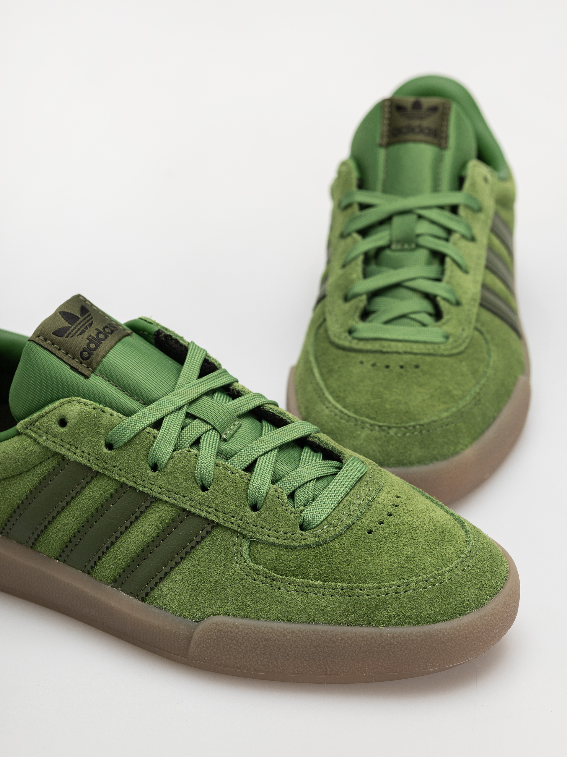Buty adidas Glenburn (cregrn/wilpin/gum5)