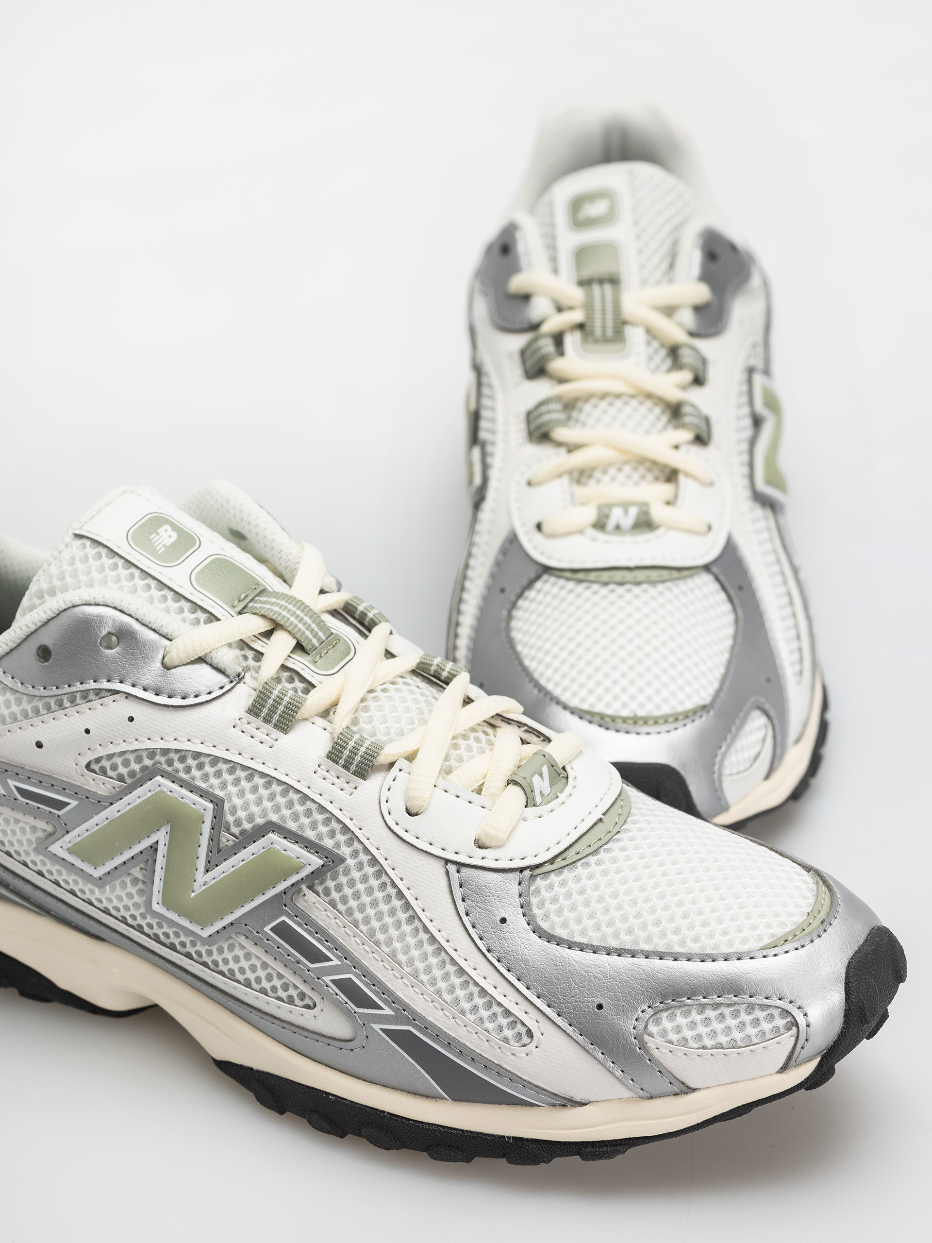 Buty New Balance 204 (silver metallic/garter snake swb)