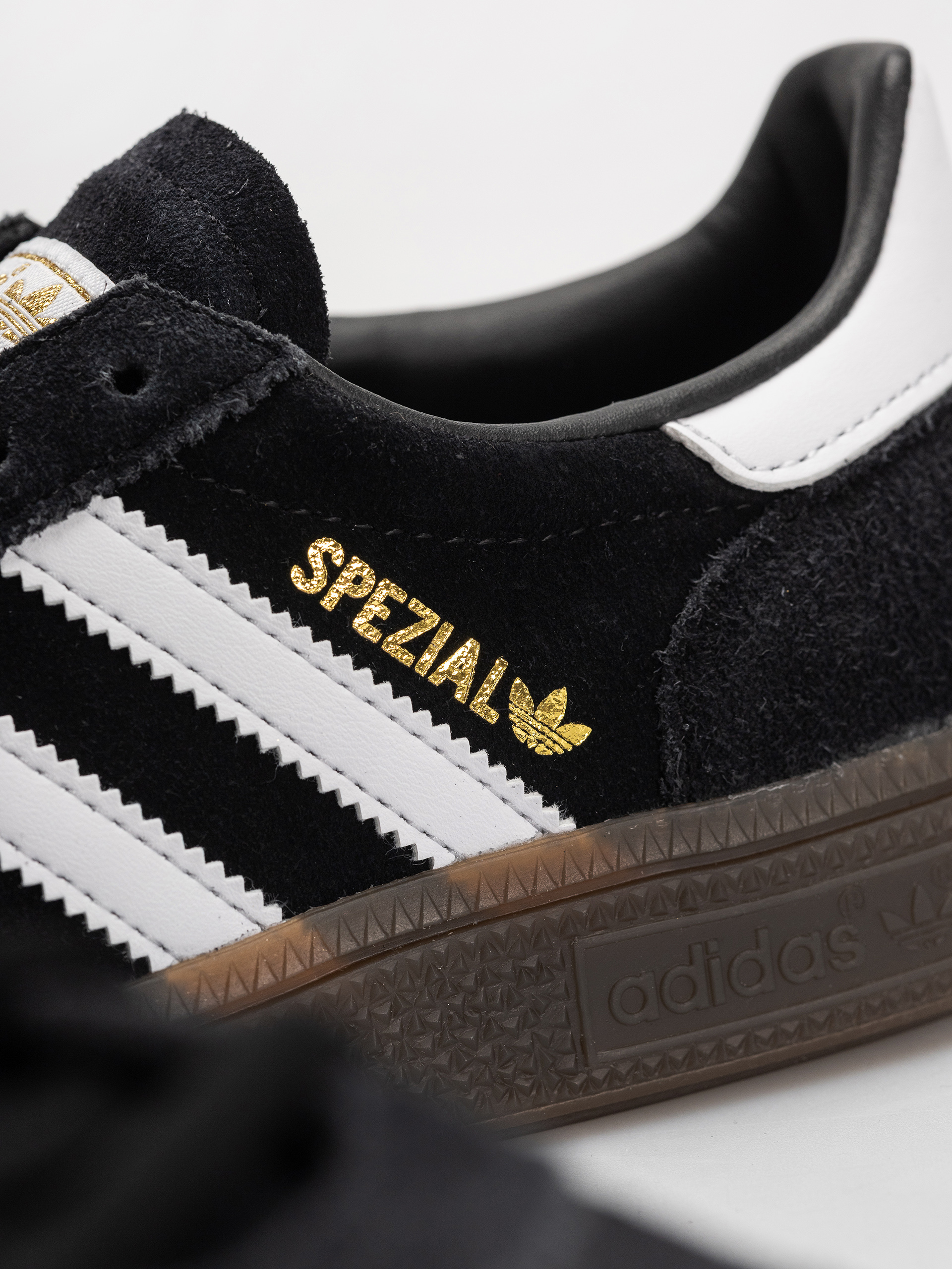 Buty adidas Handball Spezial (core black/cloud white/gum)