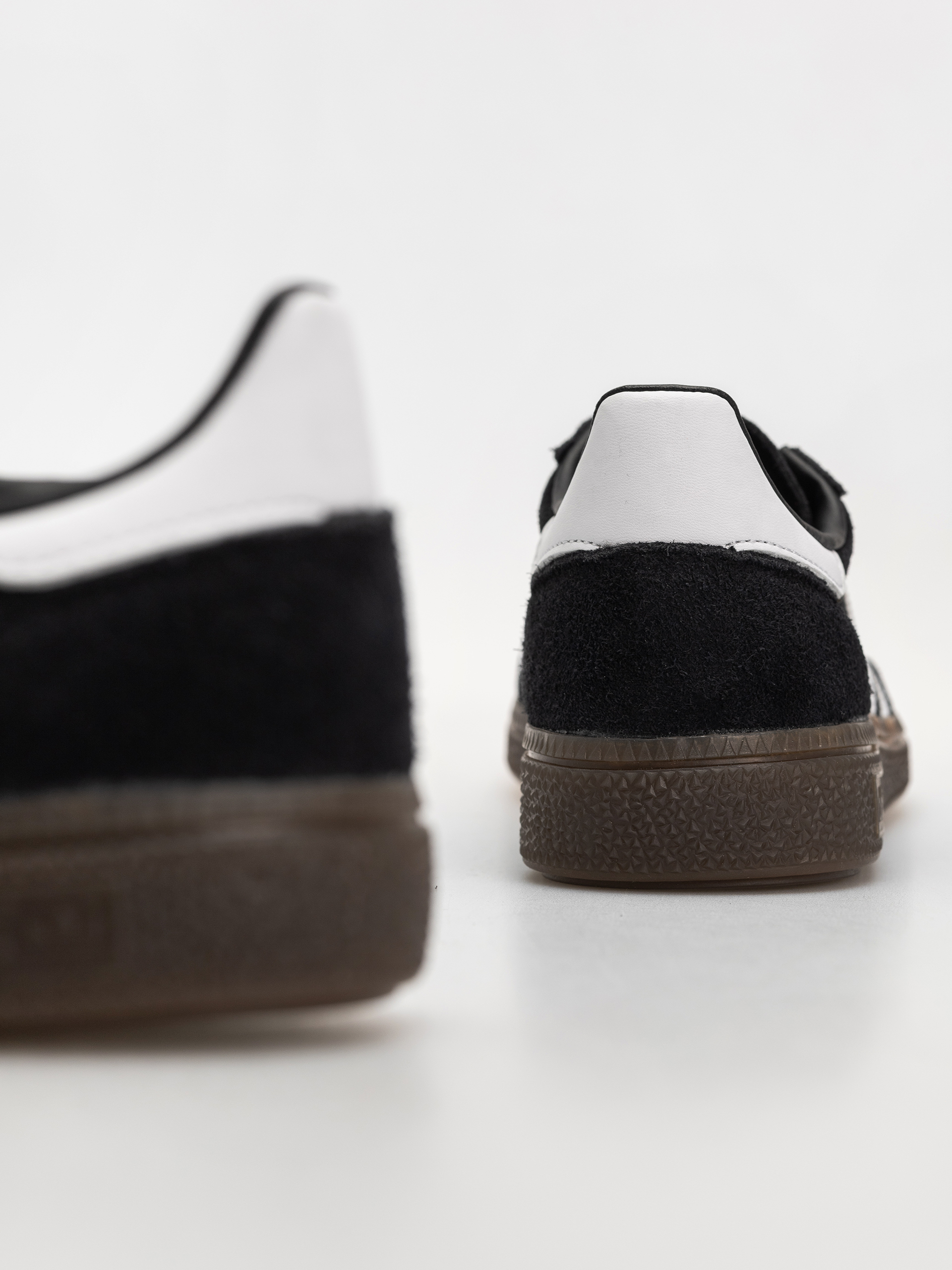 Buty adidas Handball Spezial (core black/cloud white/gum)