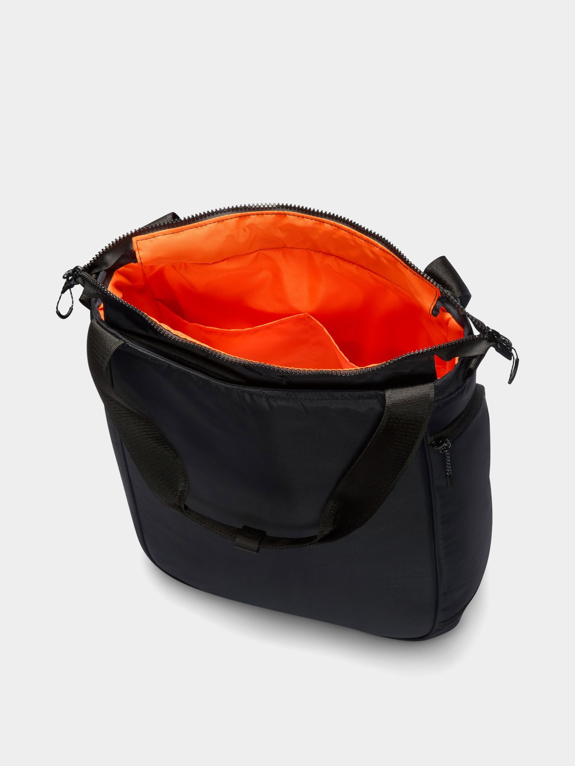 Torba Nike SB Sportswear Commute (black/black/anthracite)