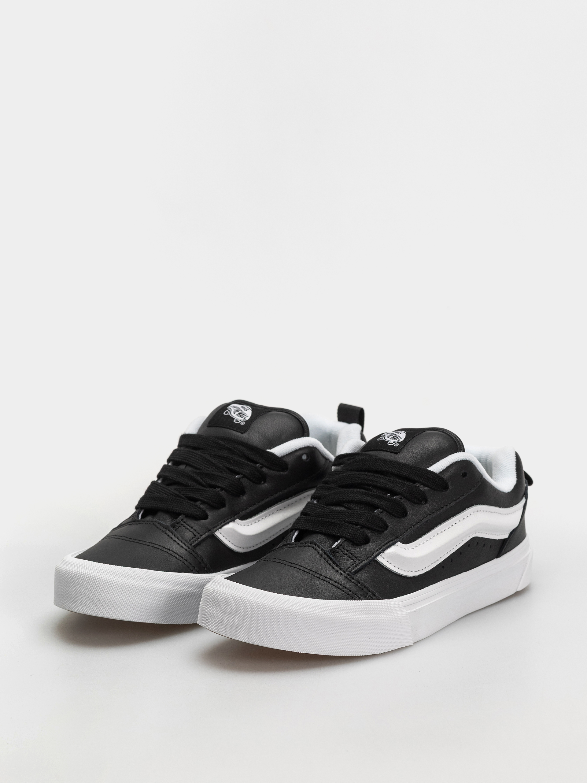 Buty Vans Knu Skool (black/true whit)