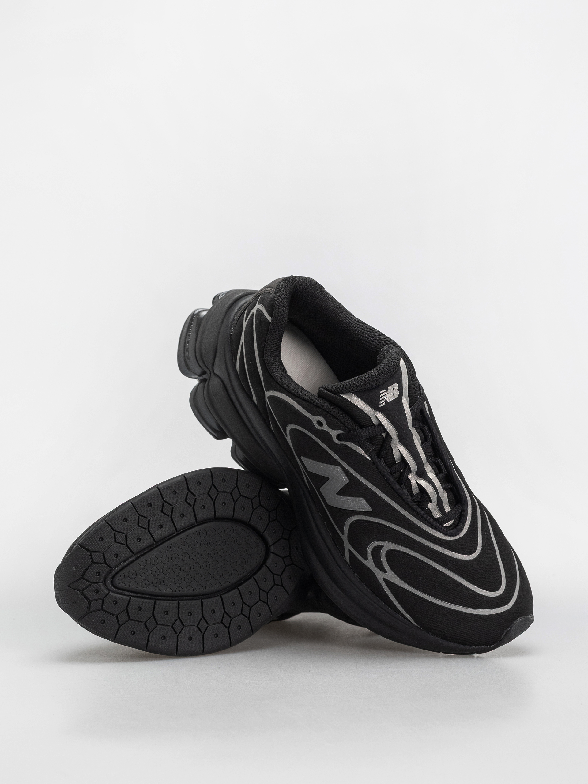 Buty New Balance 5030 (black/silver metallic)