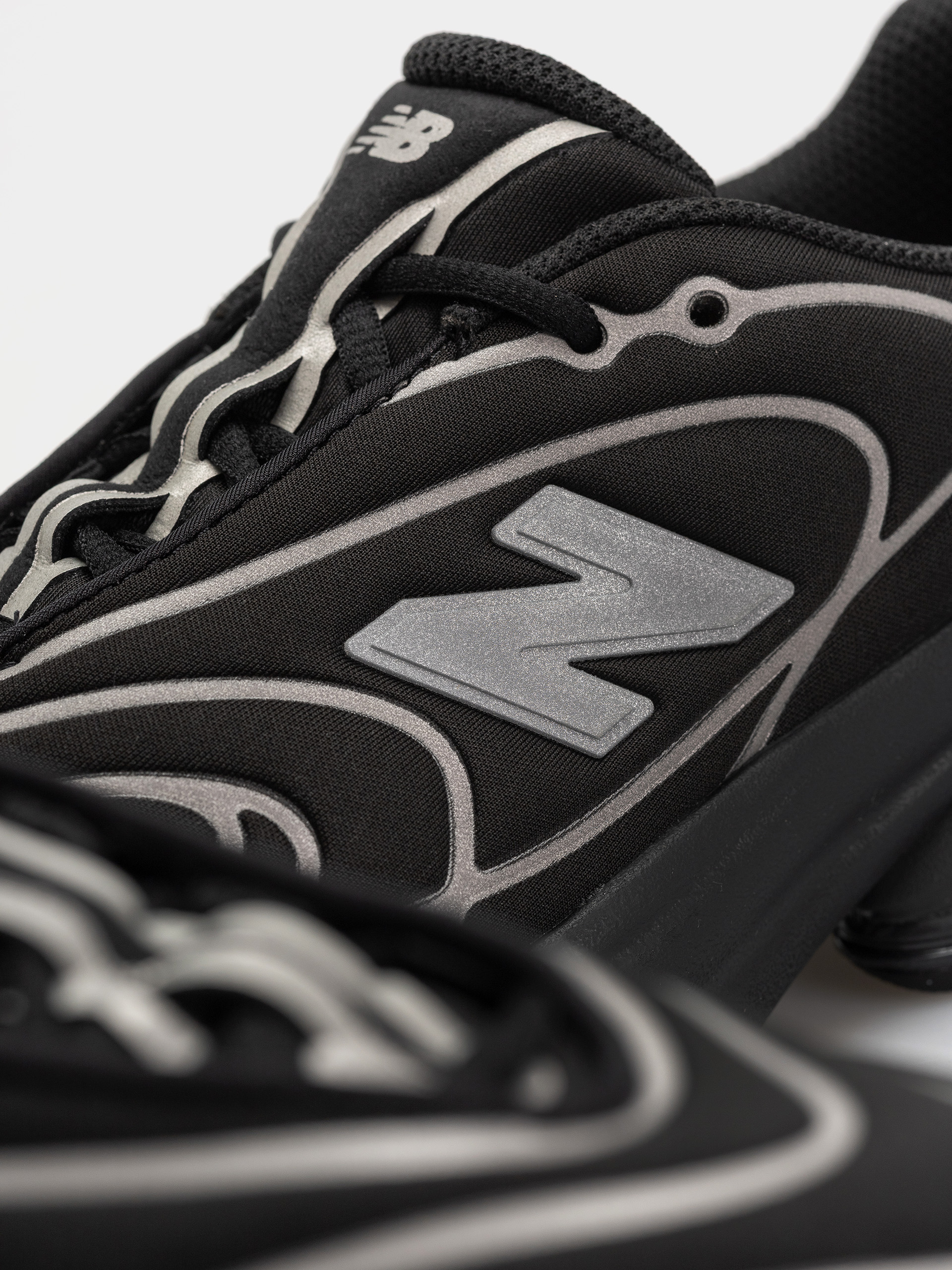 Buty New Balance 5030 (black/silver metallic)