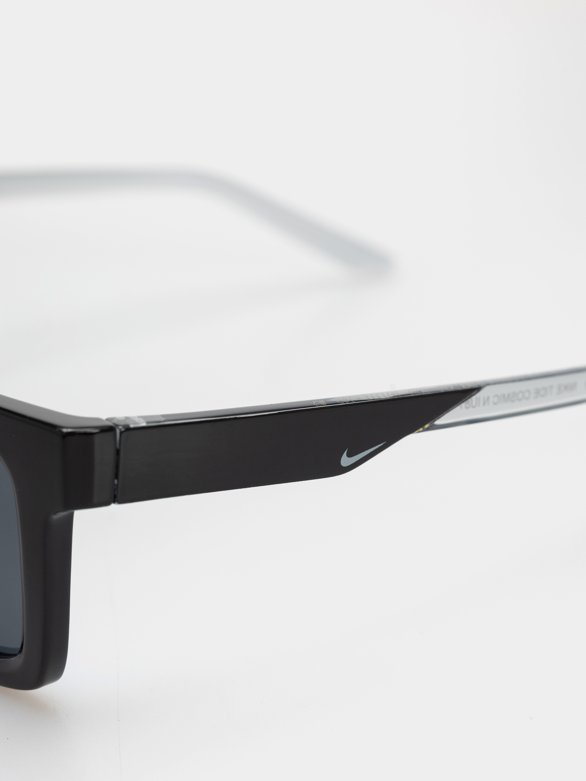 Okulary przeciwsłoneczne Nike Tide Cosmic (black/grey)