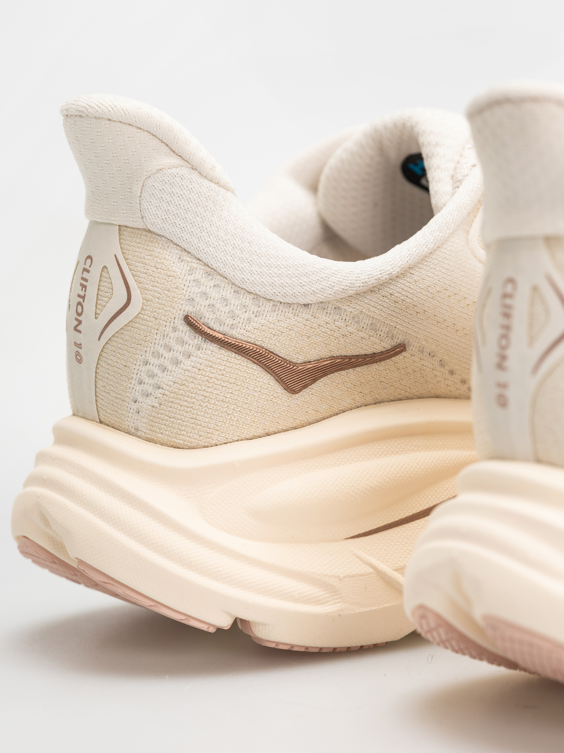 Buty Hoka Clifton 10 Wmn (alabaster/rose gold)