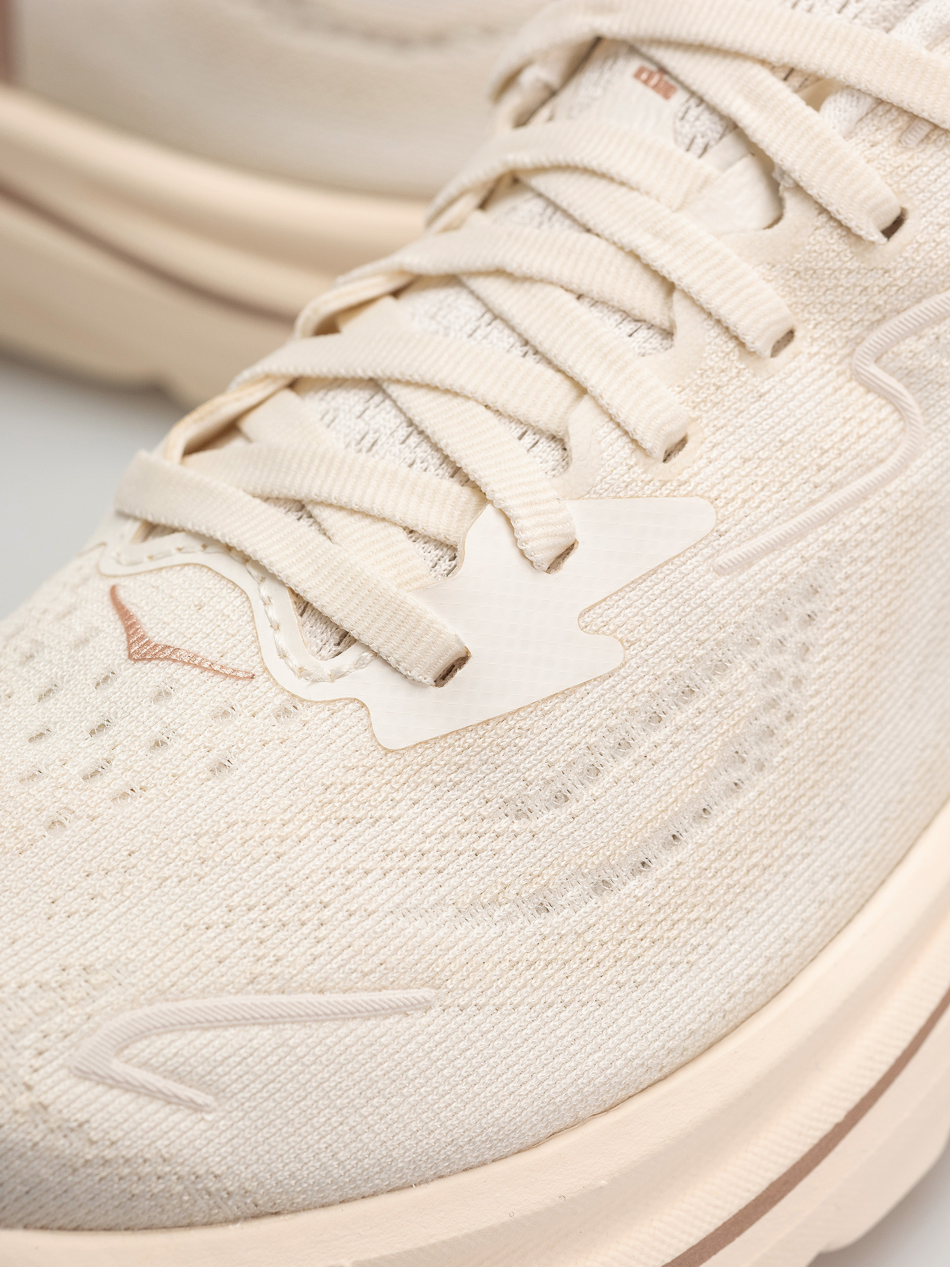 Buty Hoka Clifton 10 Wmn (alabaster/rose gold)