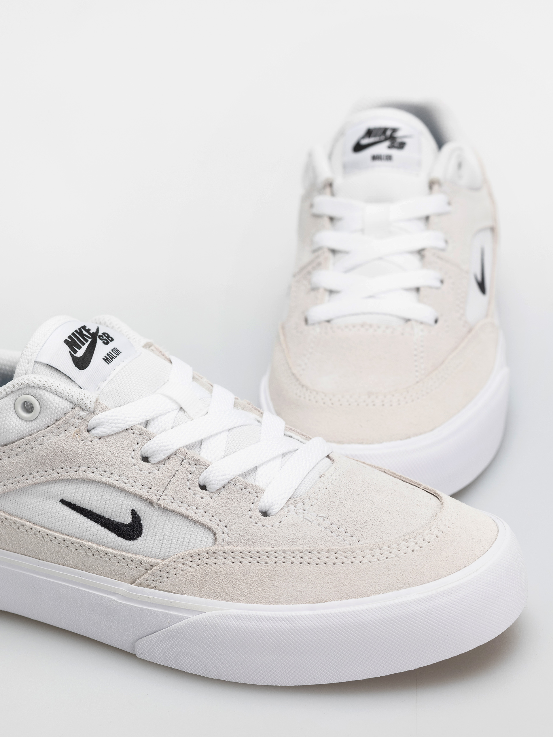 Buty Nike SB Malor (white/black/summit white/gum light brown)