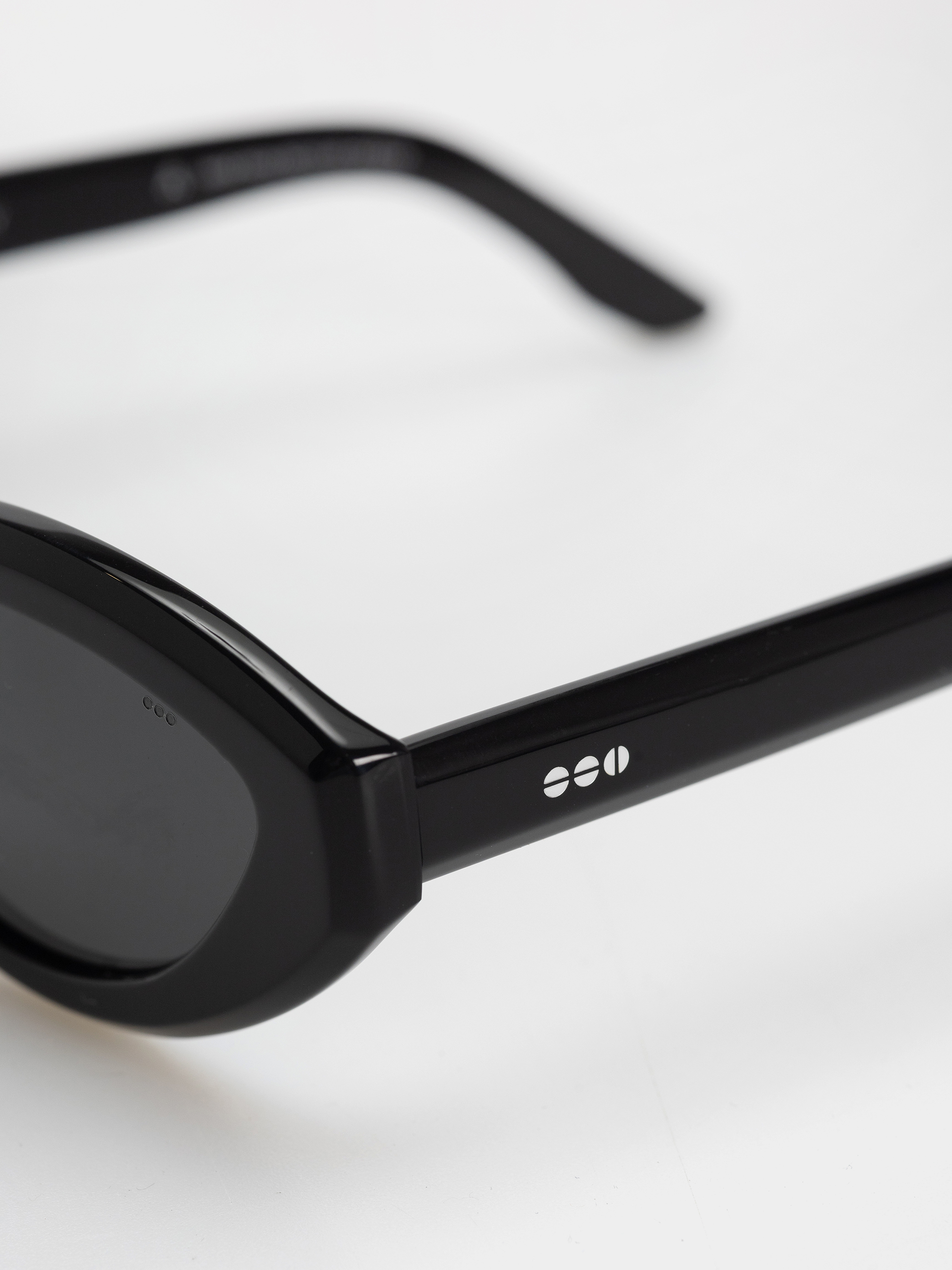 Okulary przeciwsłoneczne Komono Peggy (black)