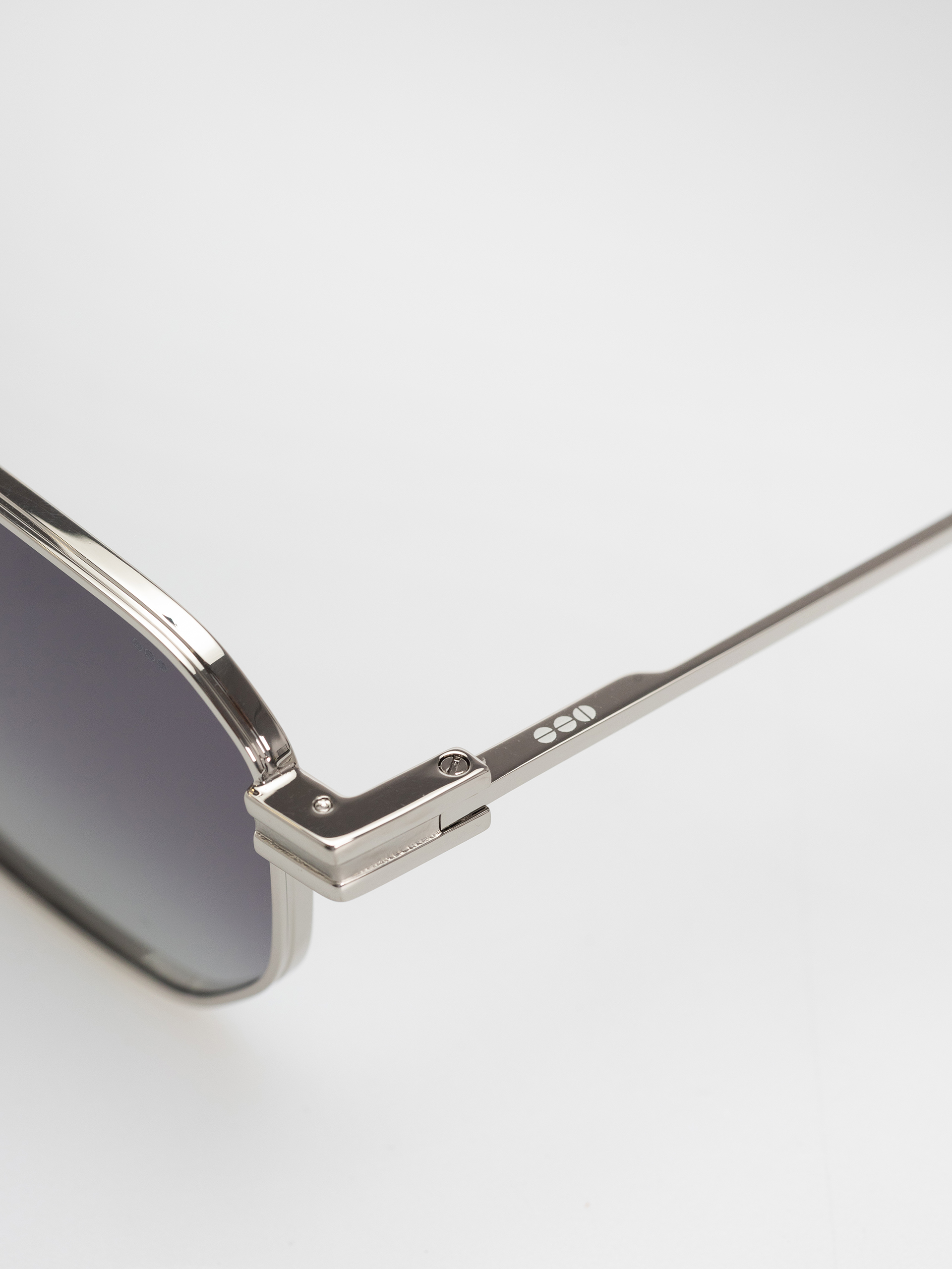 Okulary przeciwsłoneczne Komono Harvey (silver black)