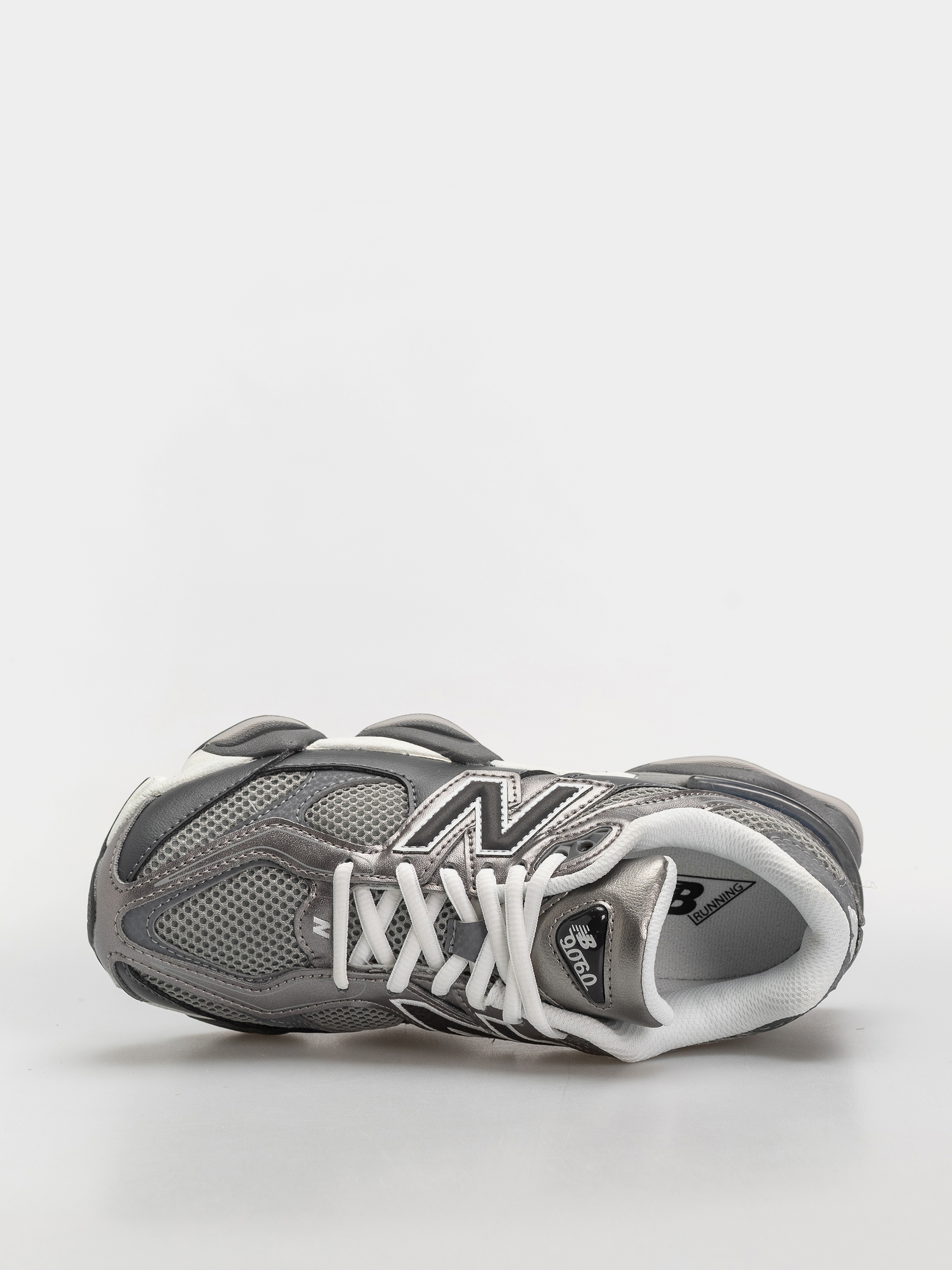 Buty New Balance 9060 JR (magnet/faded black)