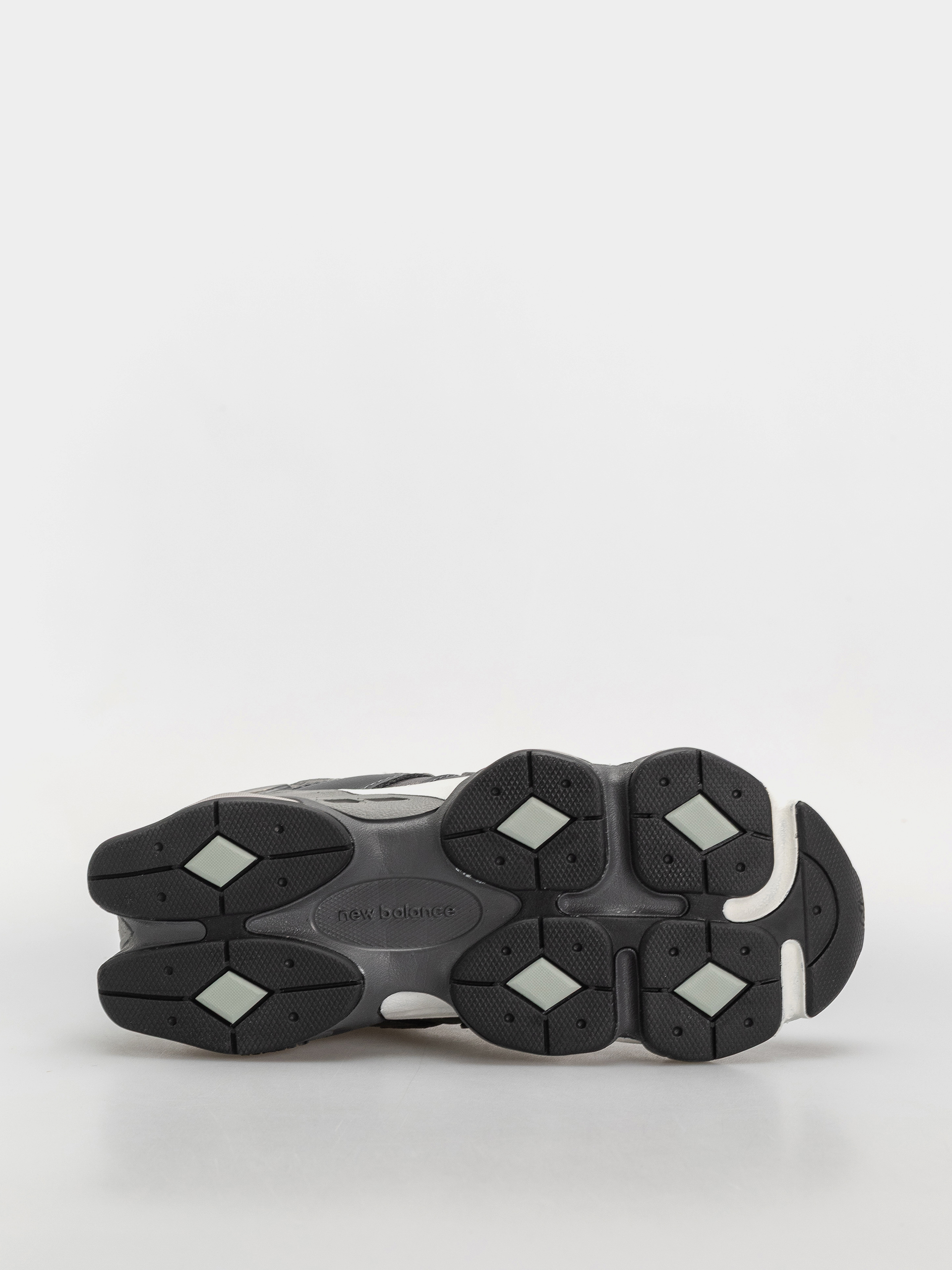 Buty New Balance 9060 JR (magnet/faded black)