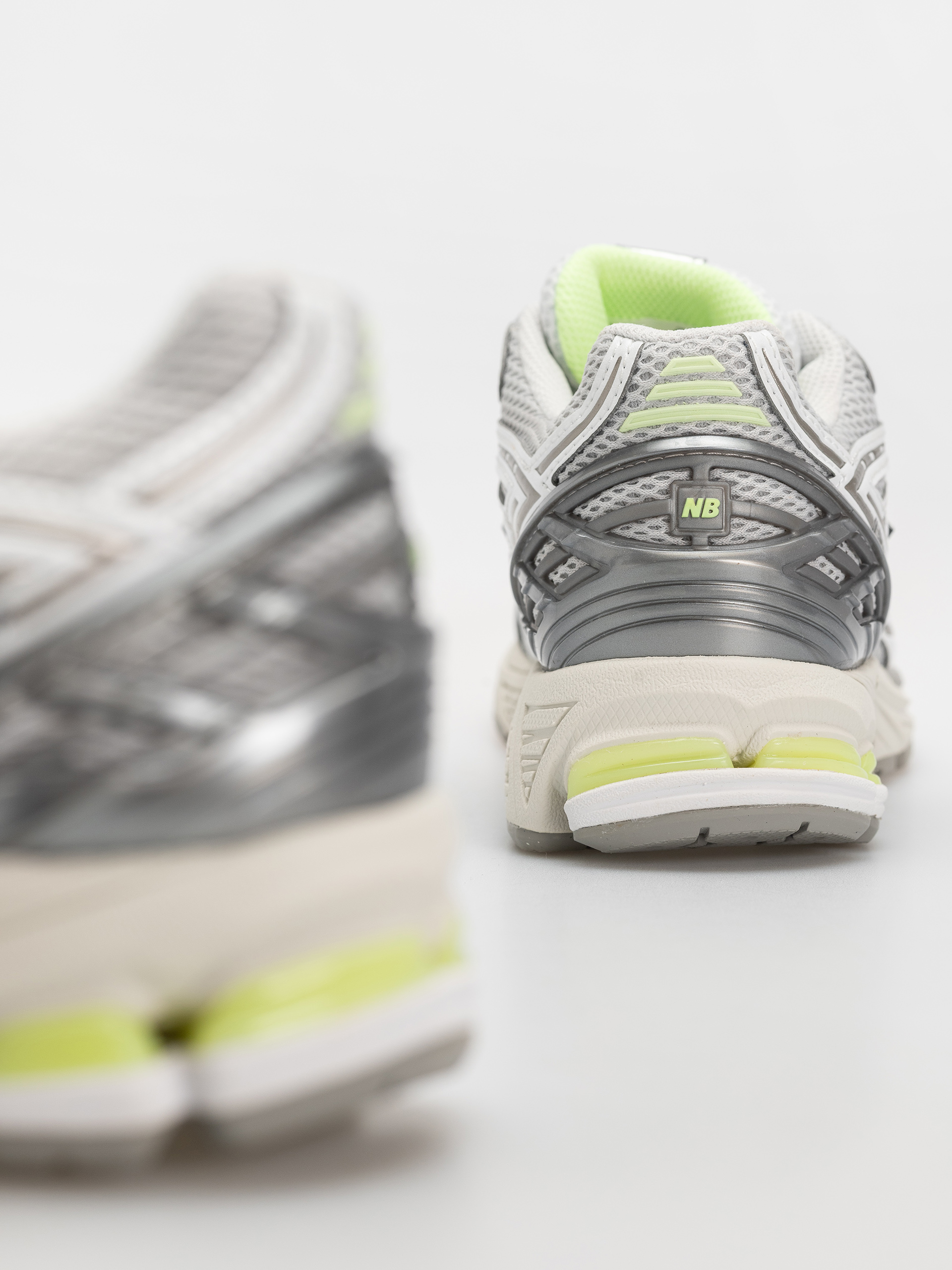 Buty New Balance 1906 (grey matter/afterglow)