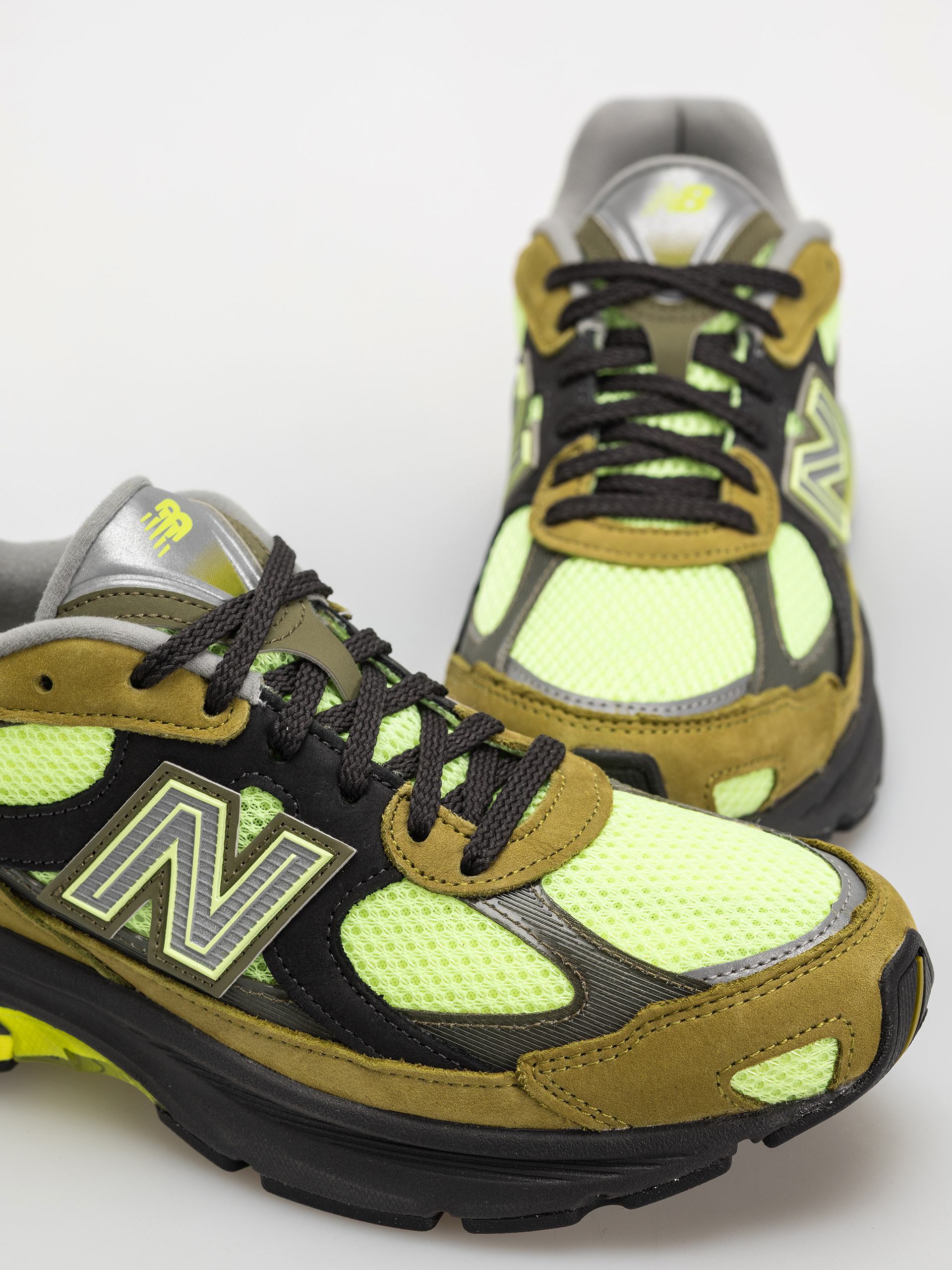 Buty New Balance 2010 (sea moss/afterglow/alkaline green)