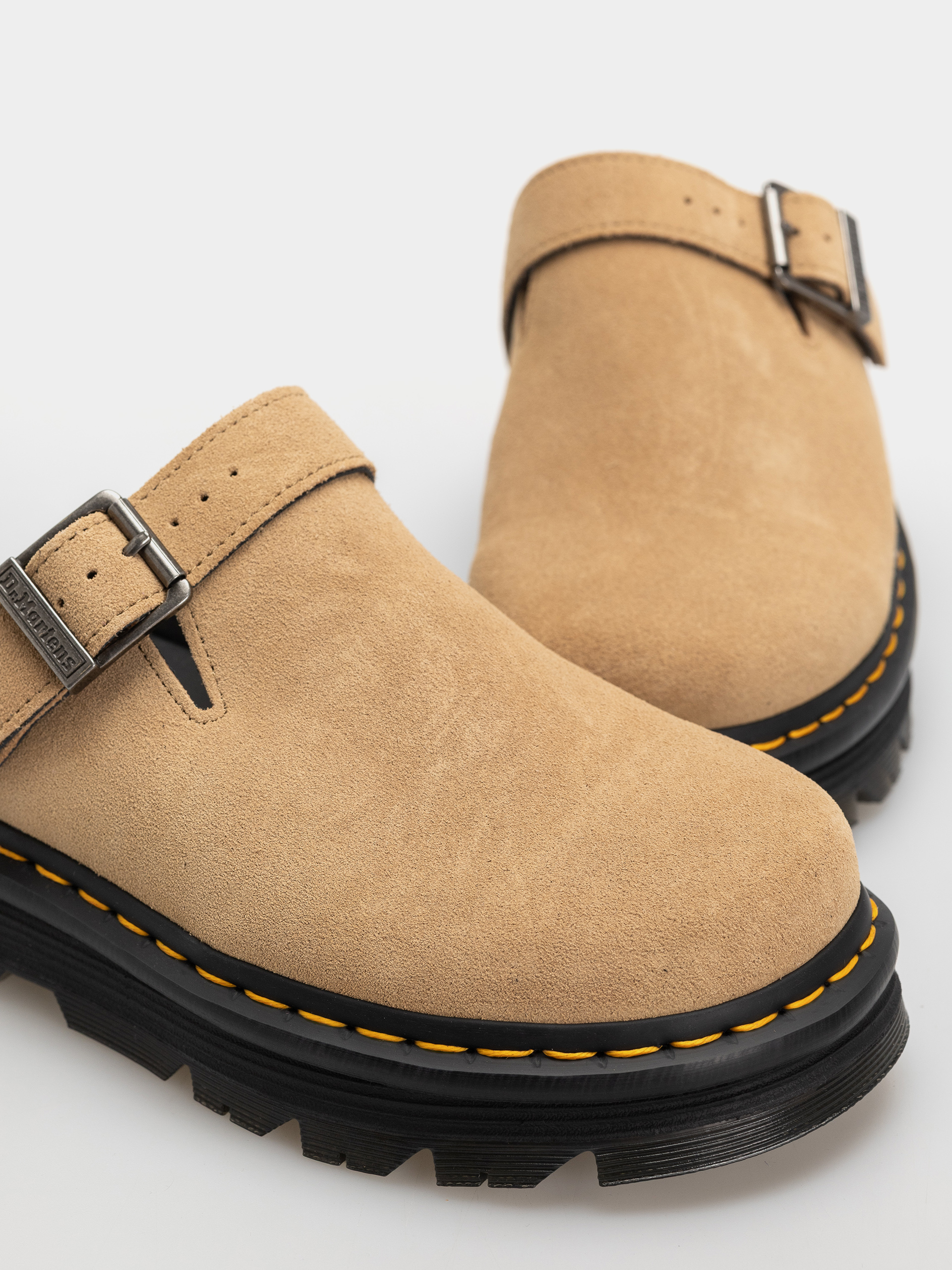 Buty Dr. Martens ZebZag Mule (savannah tan suede)