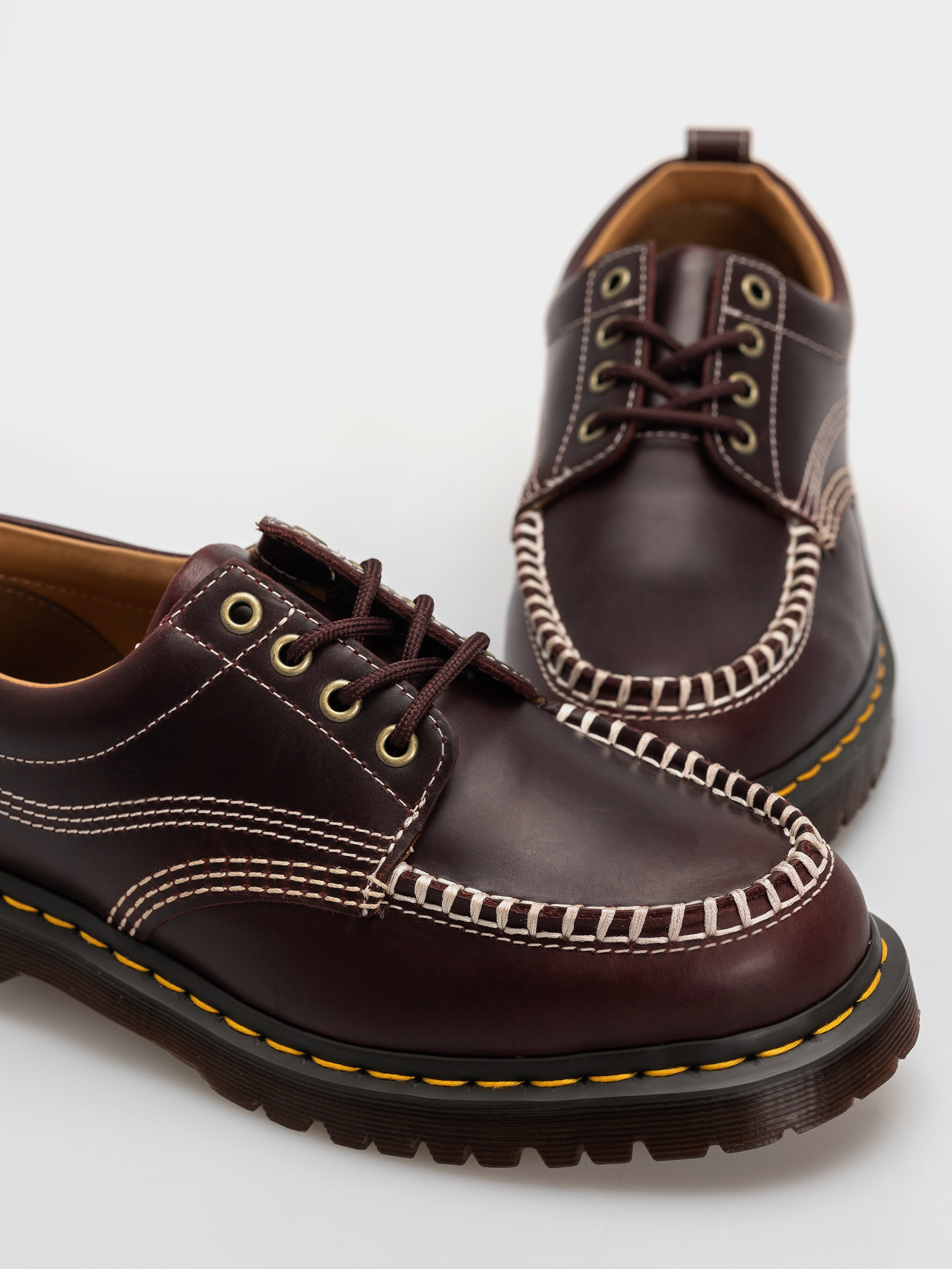 Buty Dr. Martens Lowell (cherry red orleans)