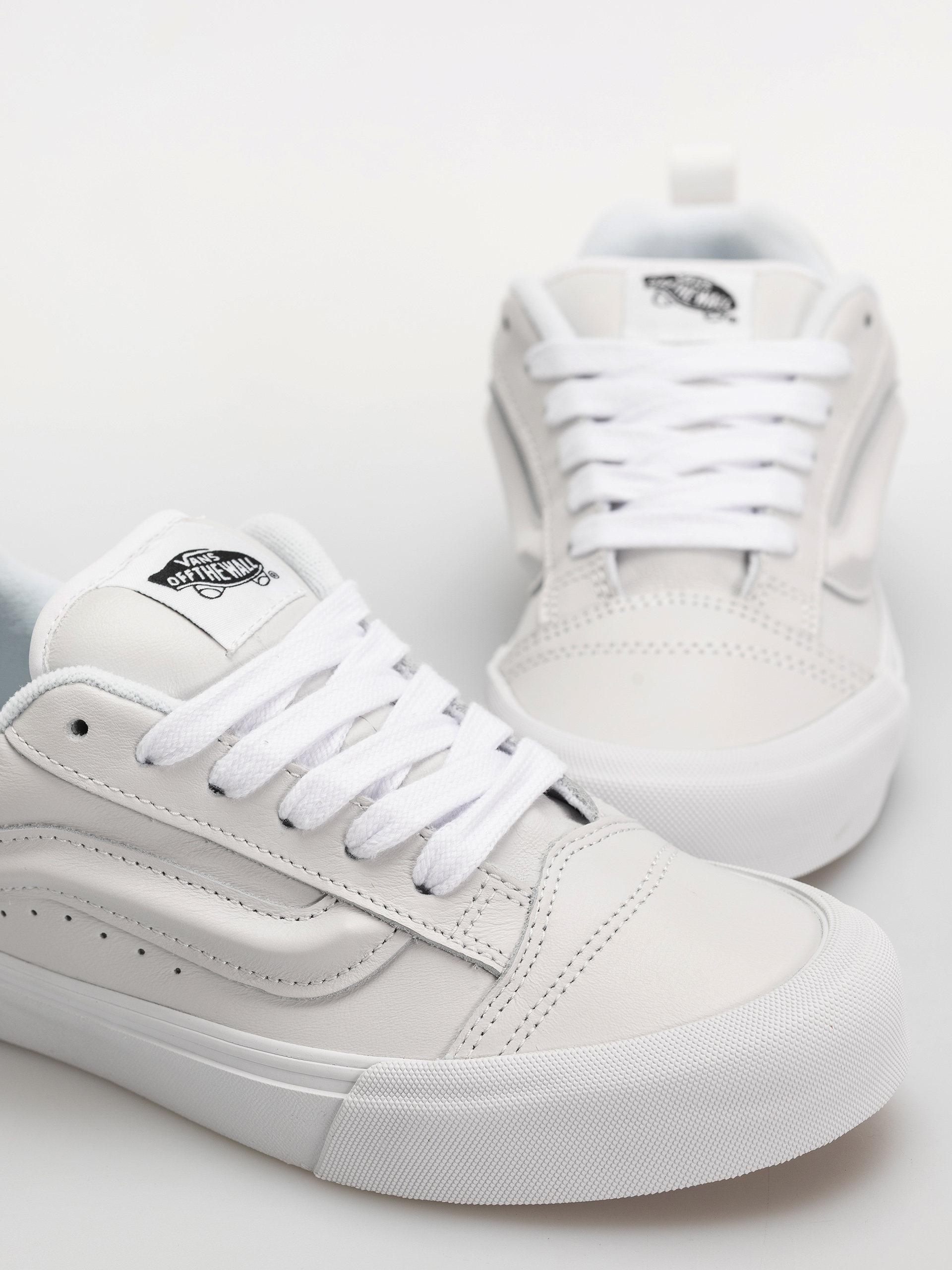 Buty Vans Knu Skool (true white/true)